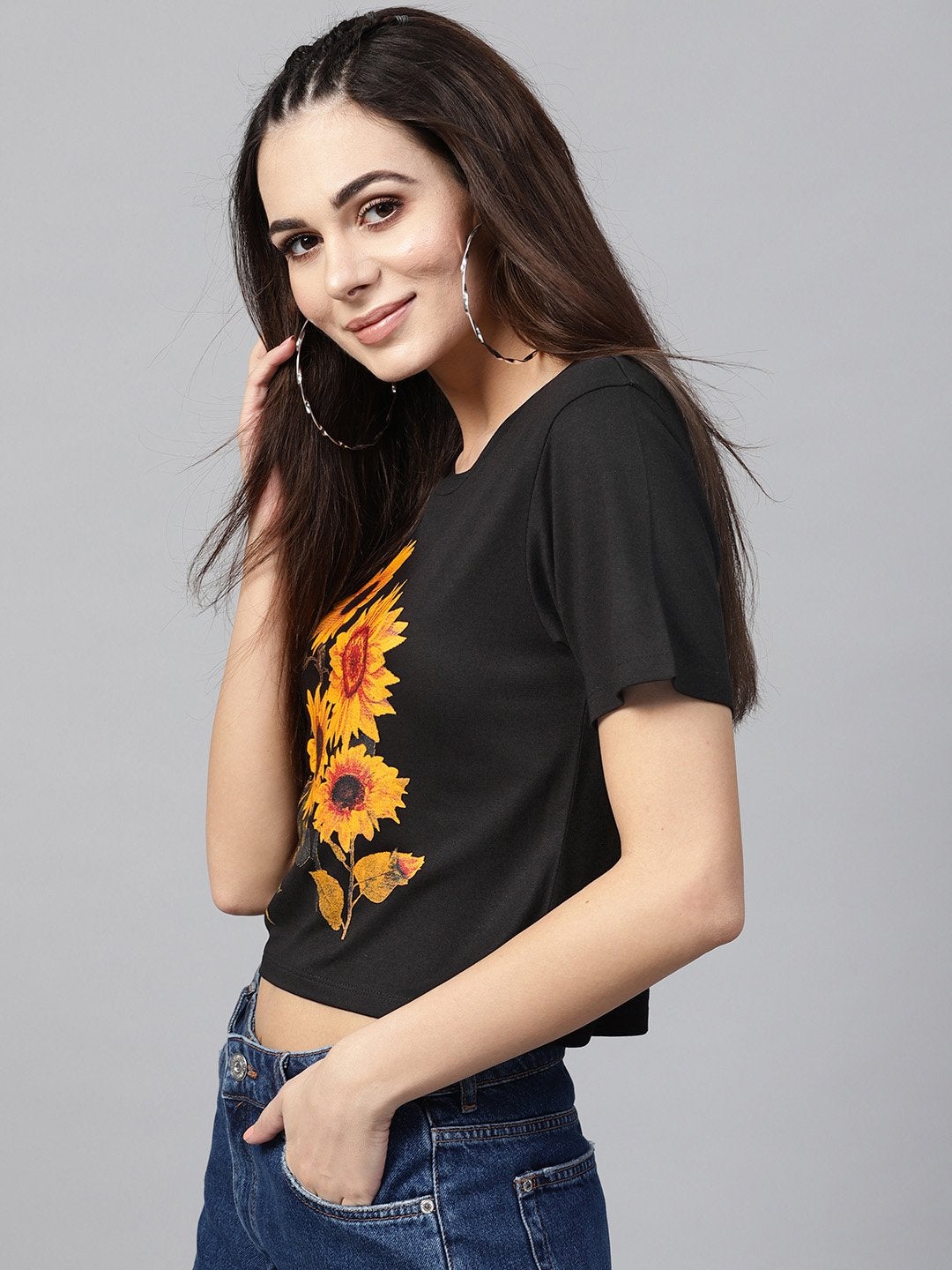 Women's Black Sunflower Print Crop Tee - SASSAFRAS