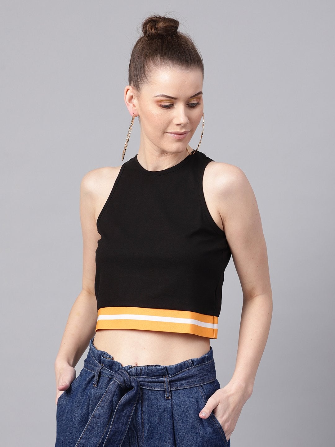 Women's Black Box Back Athleisure Crop Top - SASSAFRAS