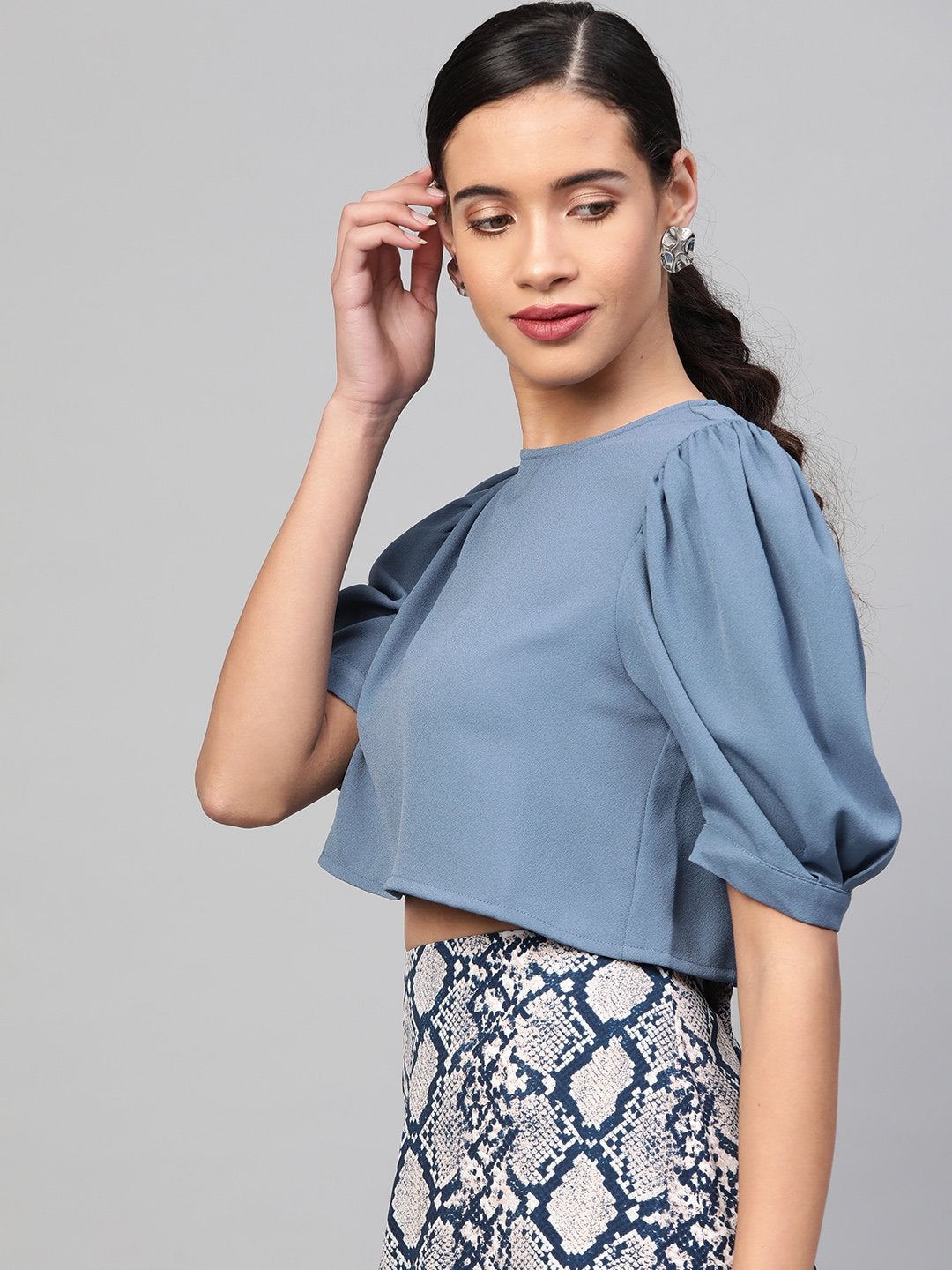 Women's Teal Gathered Sleeve Crop Top - SASSAFRAS