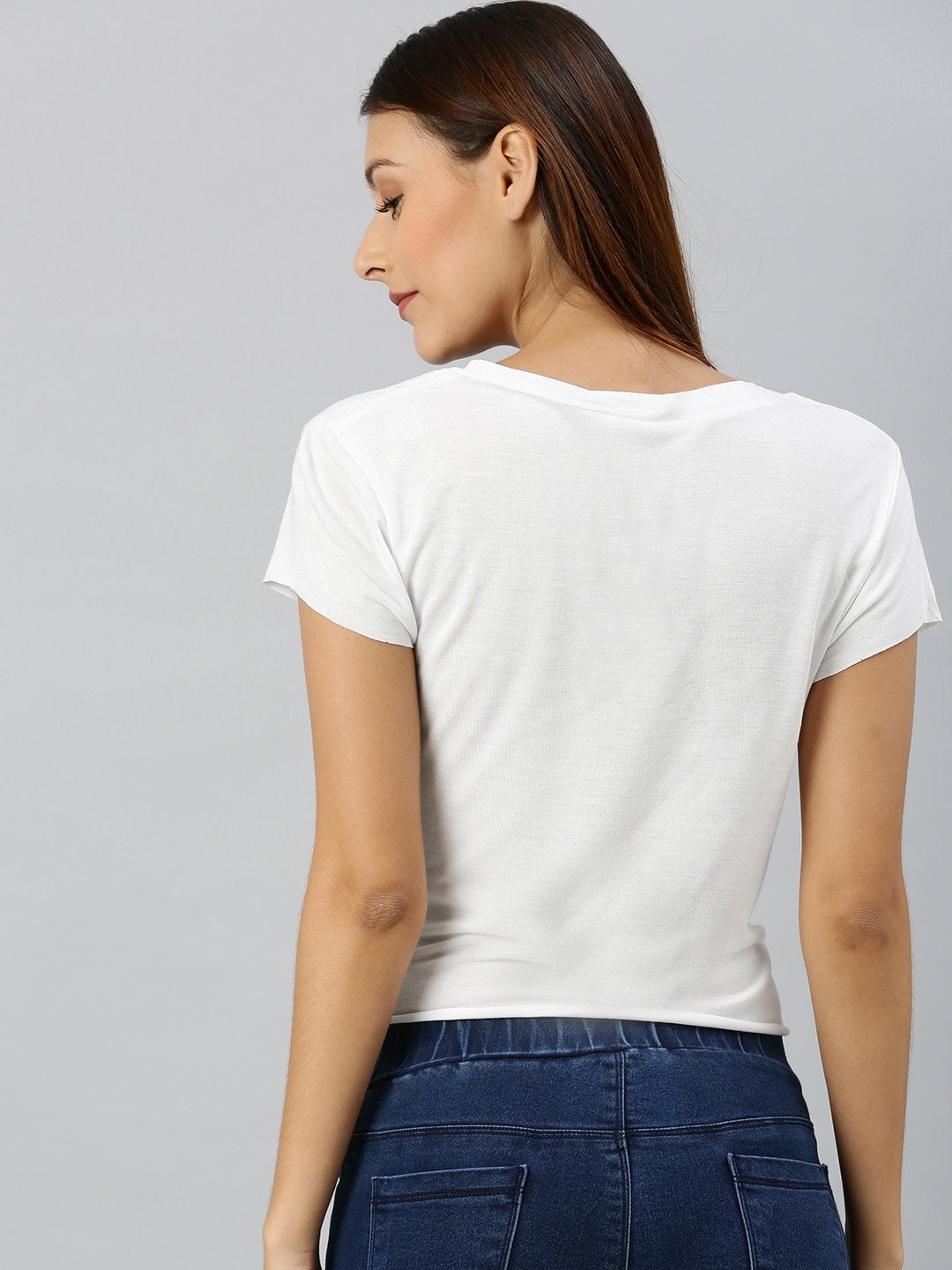 Women's White Front Knot Crop Top - SASSAFRAS