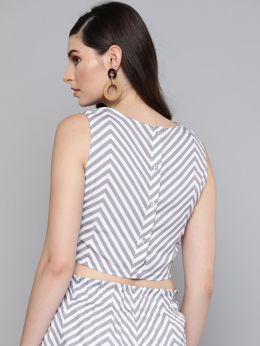 Women's Grey Chevron Back Placket Crop Top - SASSAFRAS