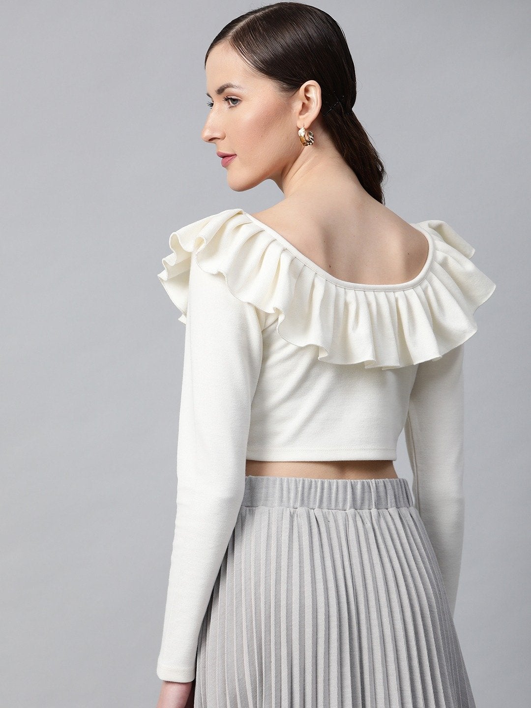 Women's Off White Frilly Neck Rib Crop Top - SASSAFRAS