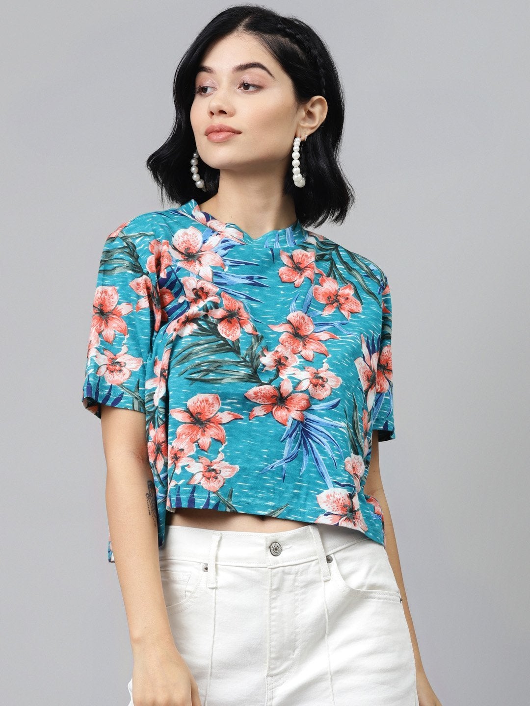 Women's Blue Floral Boxy Crop Top - SASSAFRAS