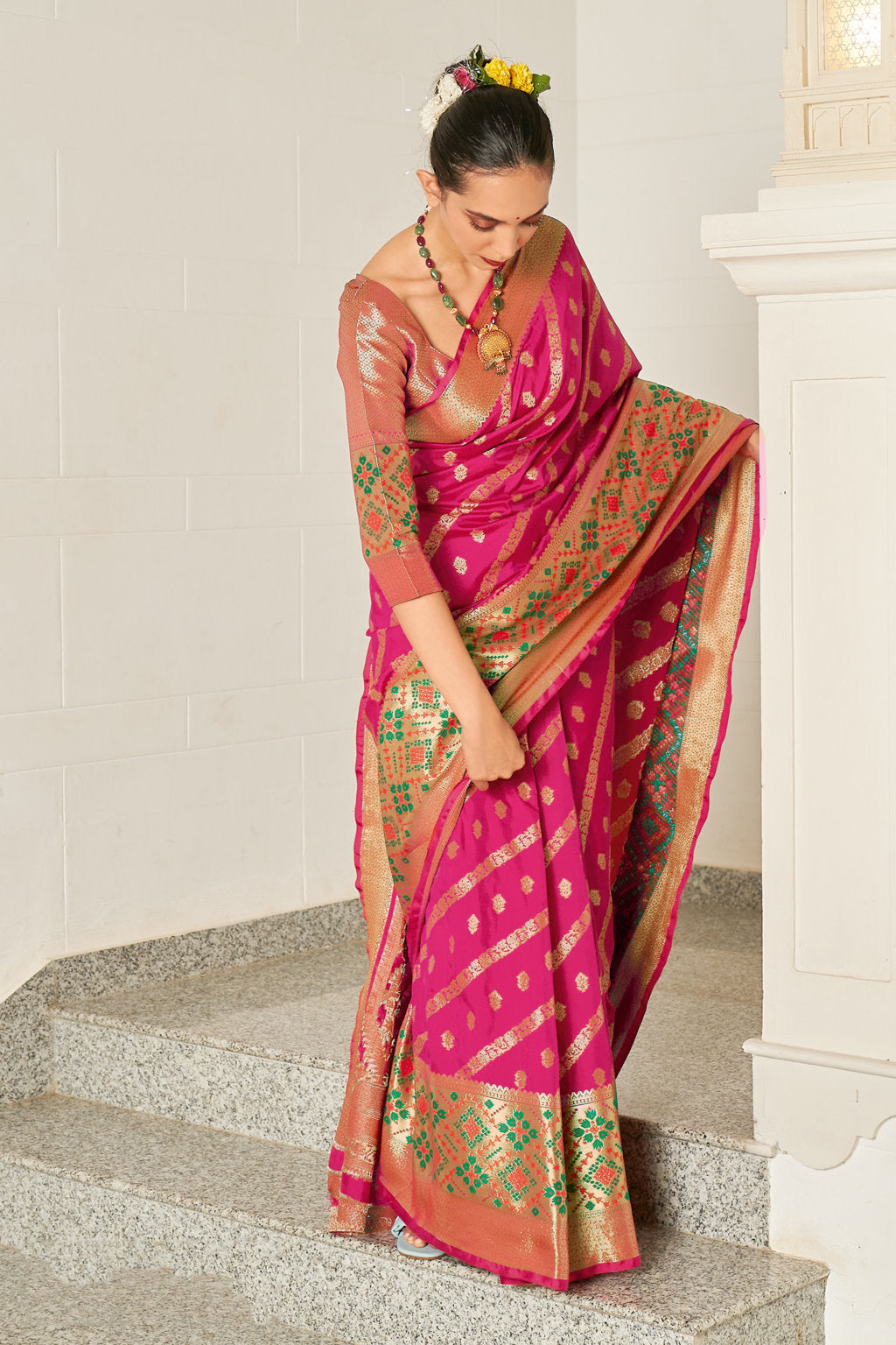 Women's Sangam Prints Dark Pink Silk Woven Work Traditional saree - Sangam Prints