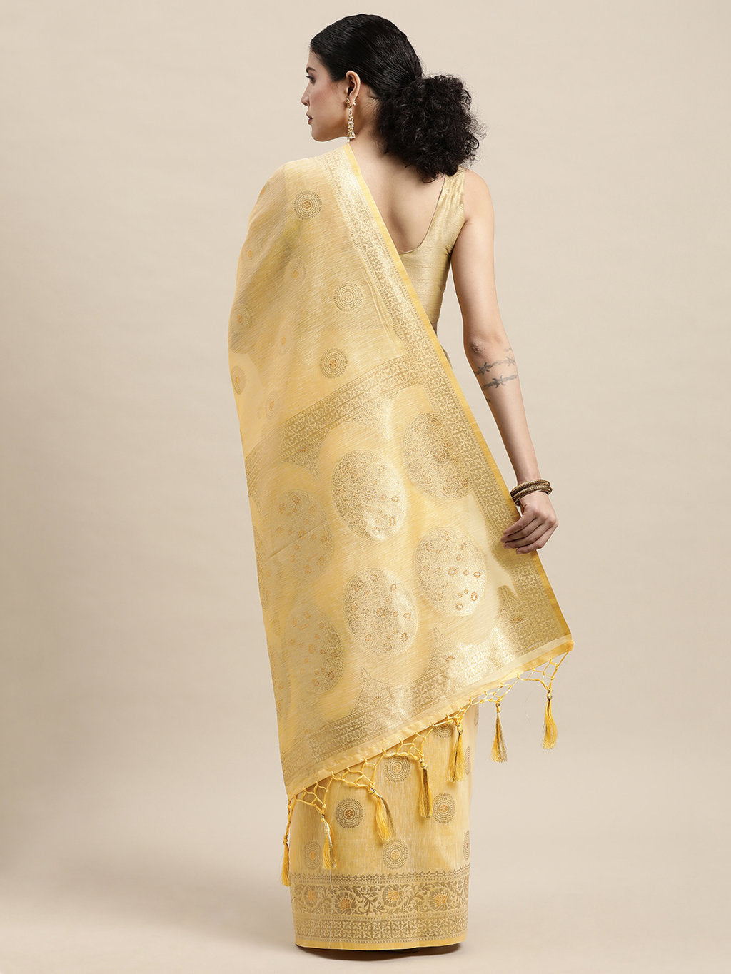 Women's Yellow Linen Gold Zari Work Traditional Tassle Saree - Sangam Prints