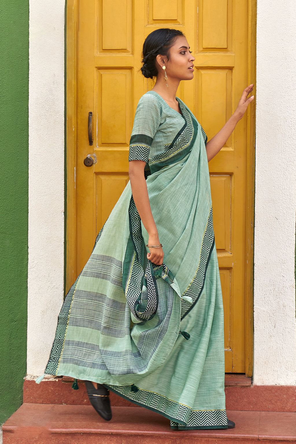 Women's Sea Green Linen Woven Work Traditional Tassle Saree - Sangam Prints