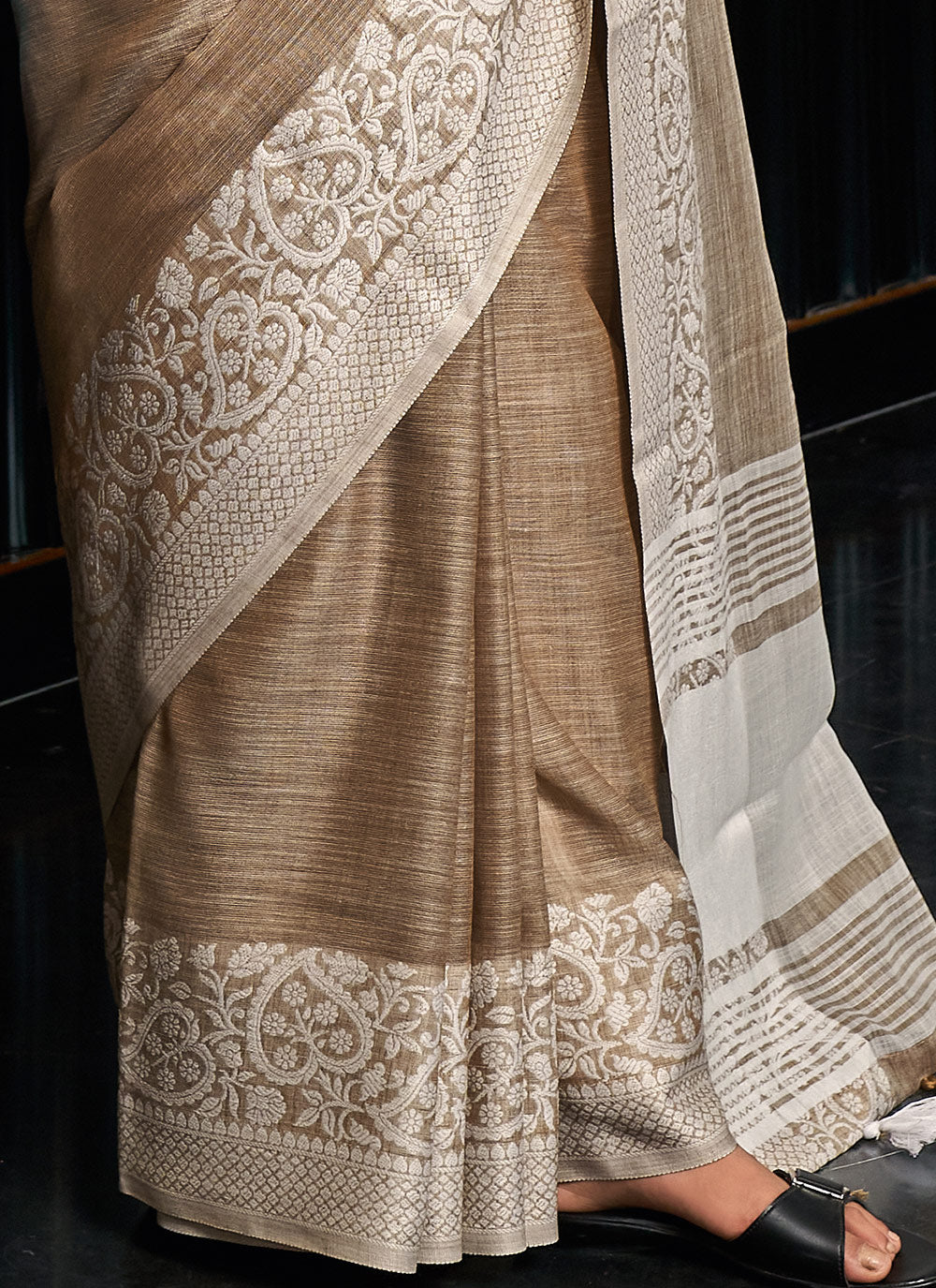 Women's Beige Linen Woven Work Traditional Tassle Saree - Sangam Prints