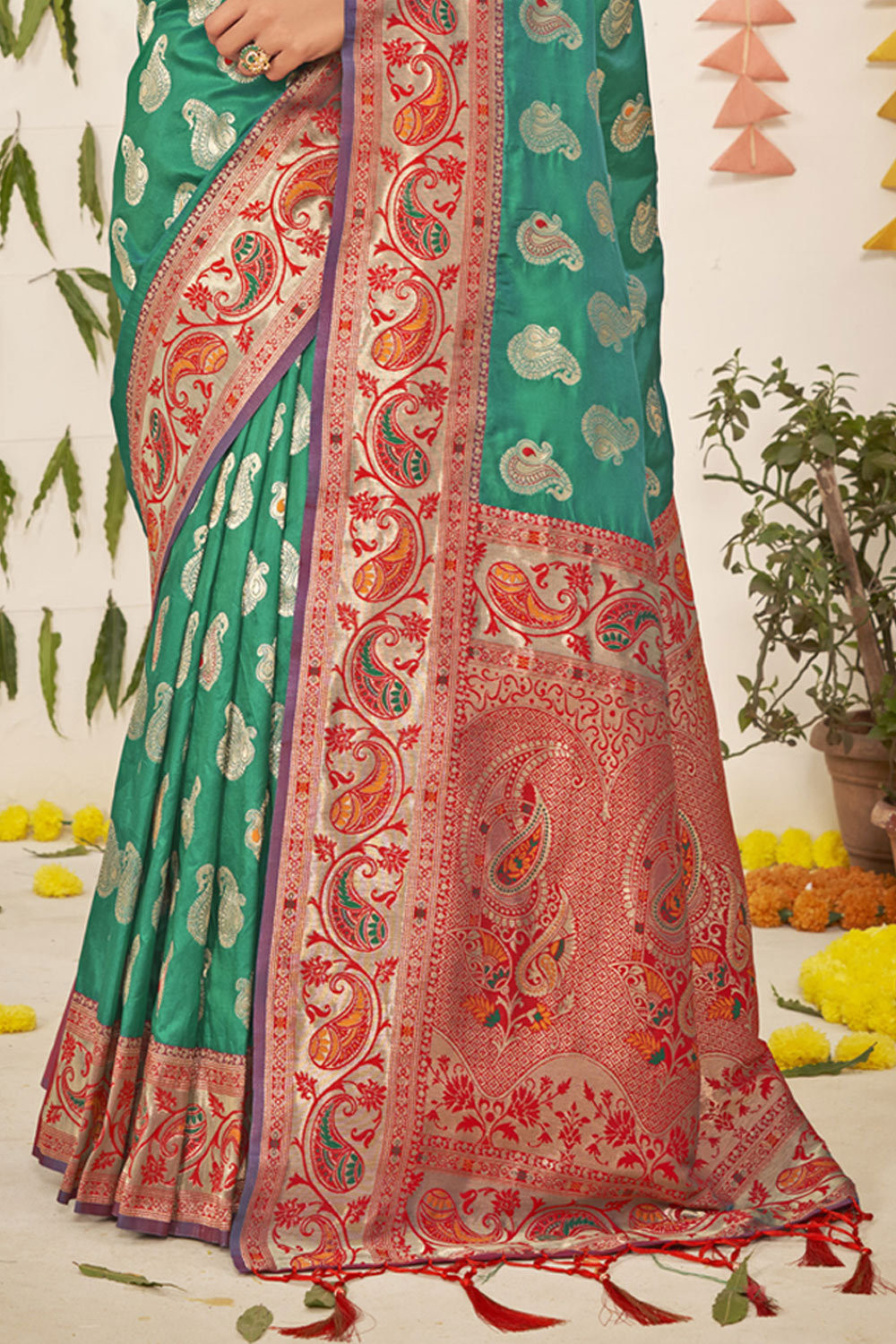 Women's Turquoise Silk Woven Zari Work Traditional Tassle Saree - Sangam Prints