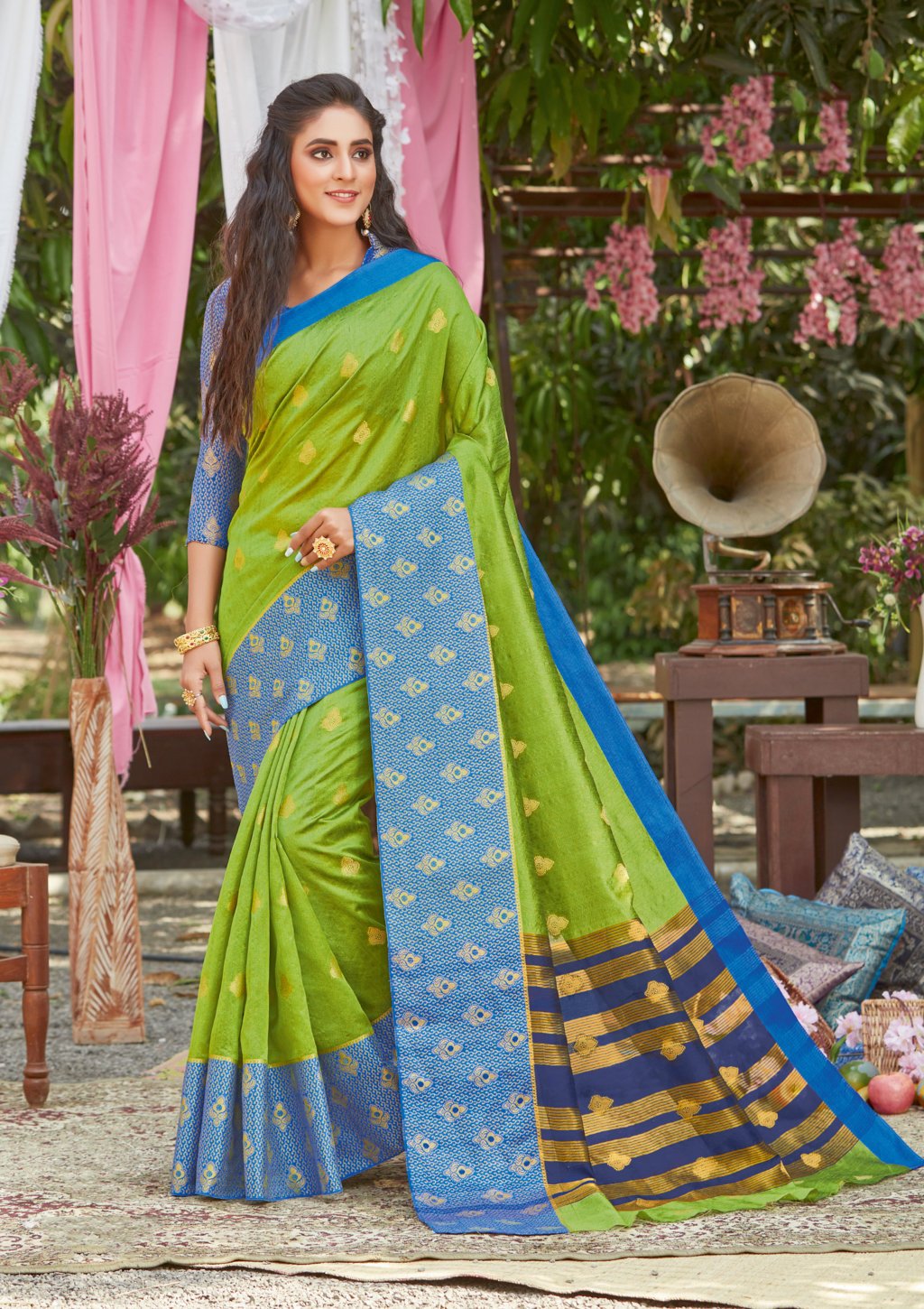 Women's Green Crystal Silk Woven Work Traditional Saree - Sangam Prints