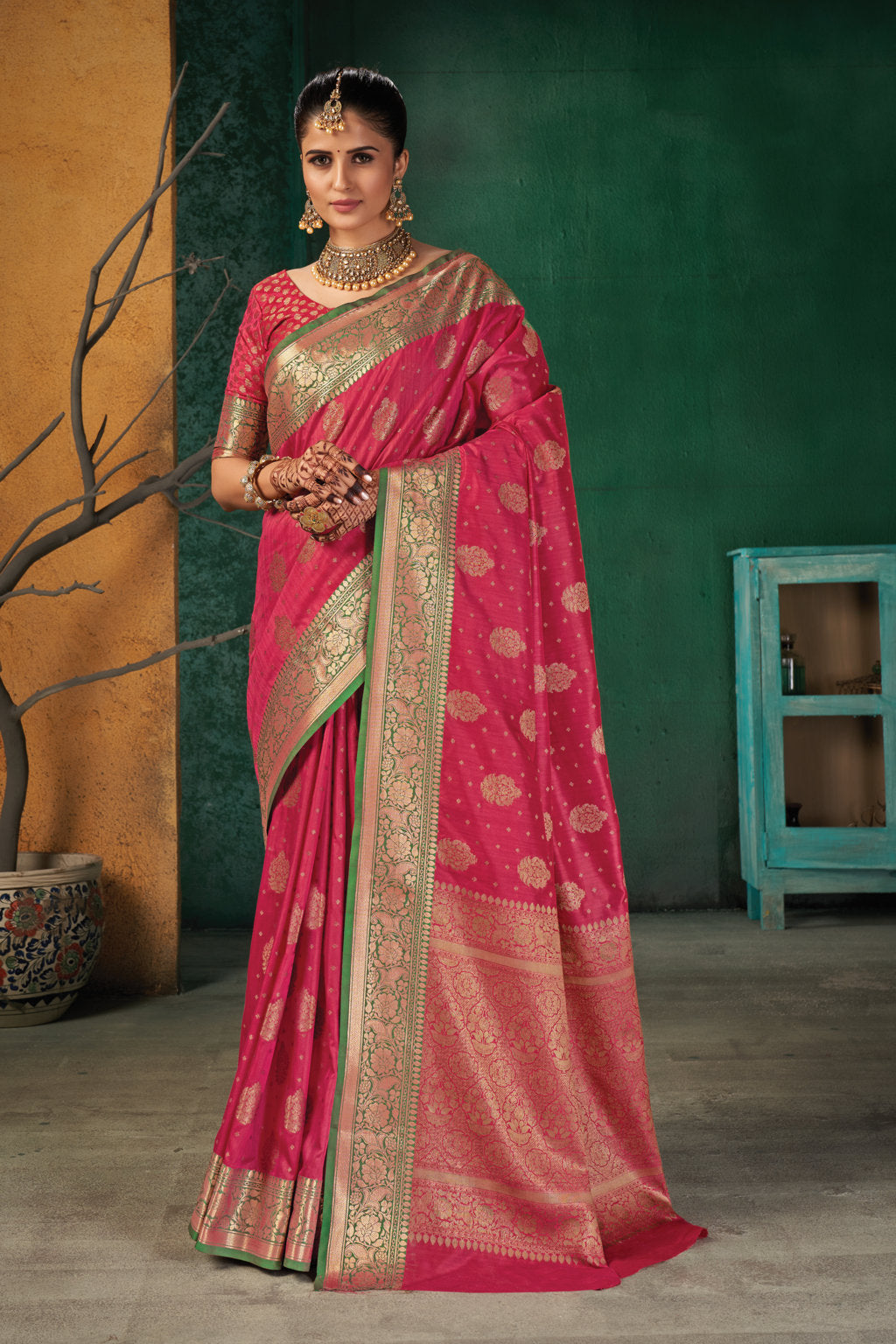 Women's Dark Pink Silk Woven Work Traditional Saree - Sangam Prints