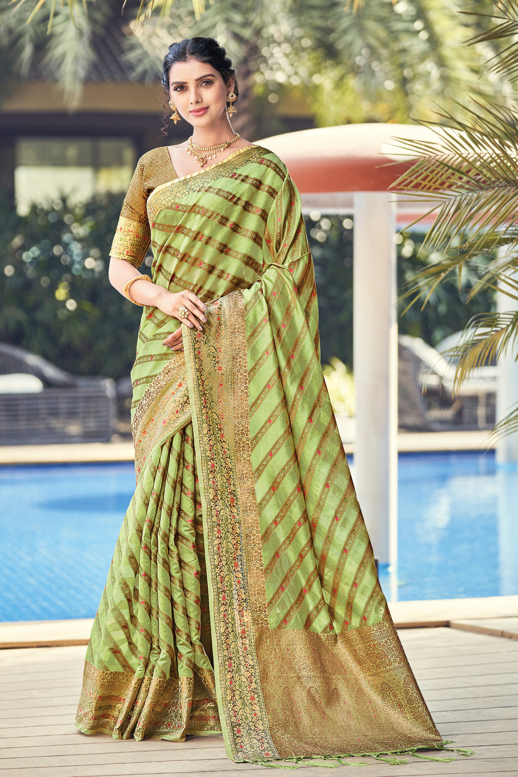 Women's Light Green Organza Woven Rich Pallu Work Traditional Tassle Saree - Sangam Prints