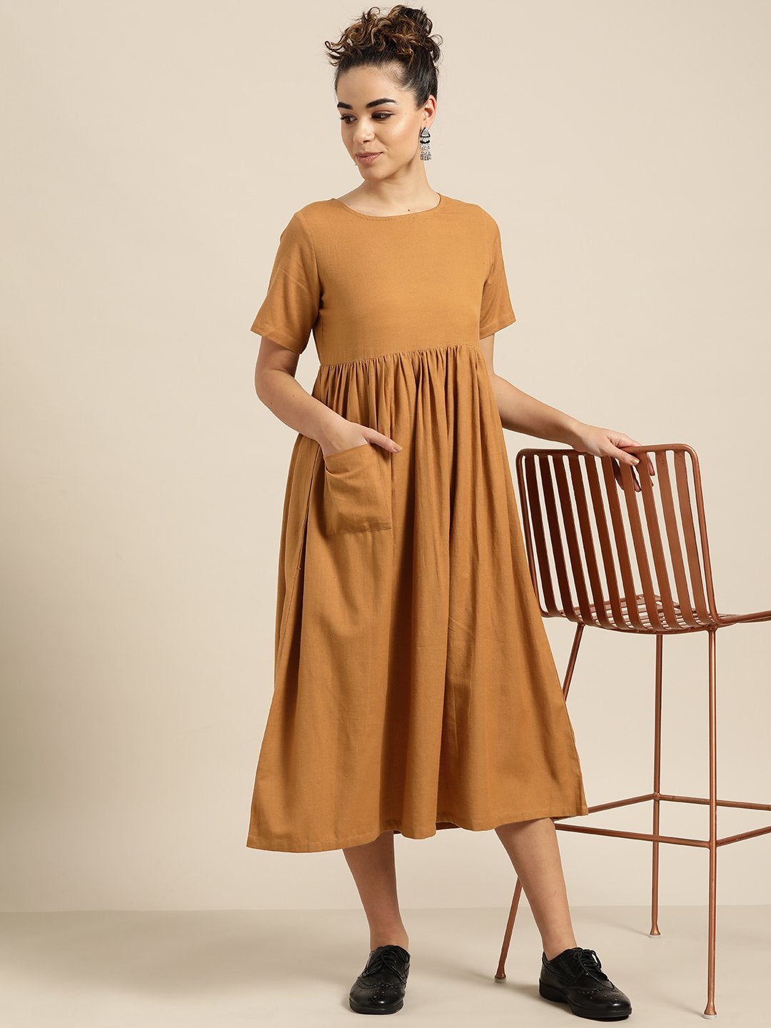 Women's Chocolate Brown Gathered Patch Pocket Midi Dress - SASSAFRAS