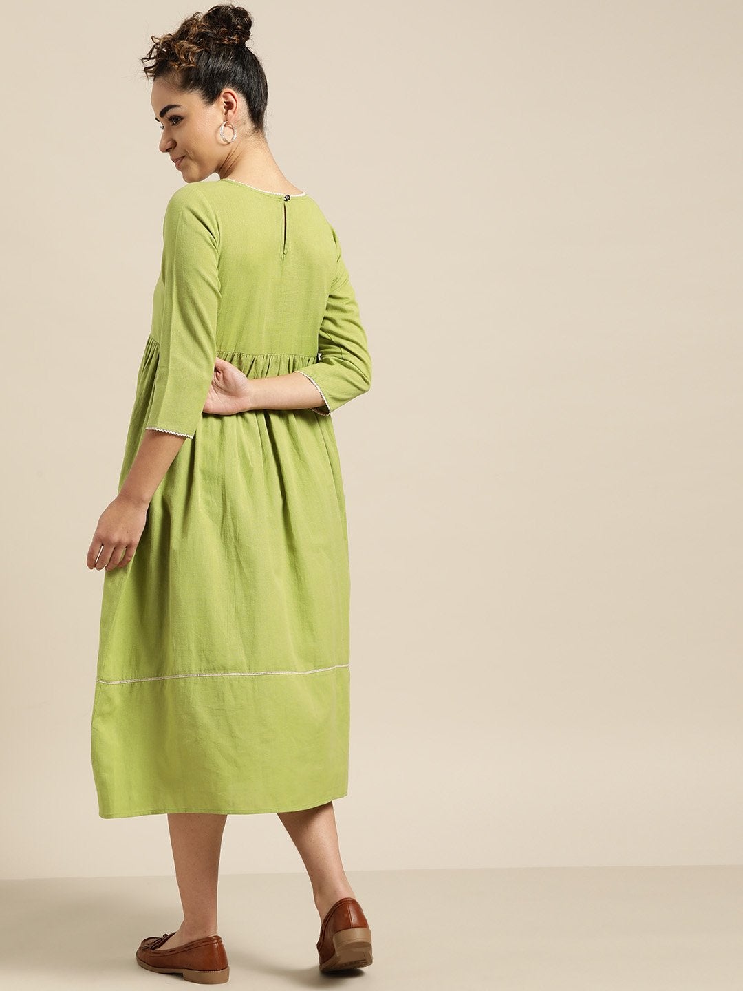 Women's Green Gathered Midi Dress - SASSAFRAS