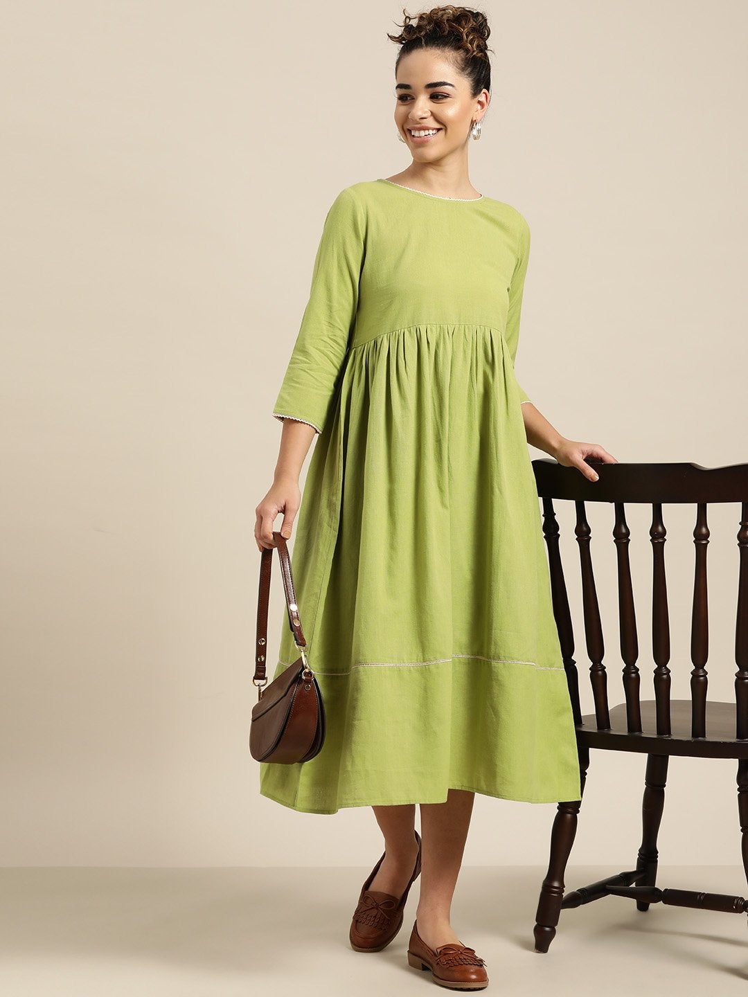 Women's Green Gathered Midi Dress - SASSAFRAS