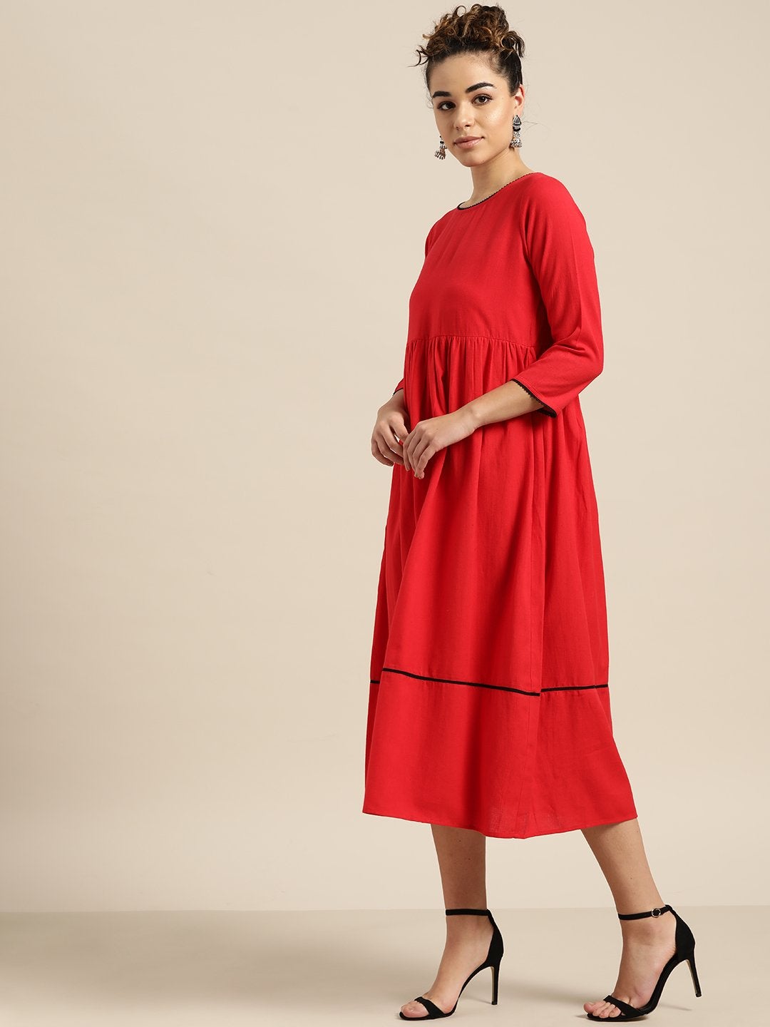 Women's Red Gathered Midi Dress - SASSAFRAS