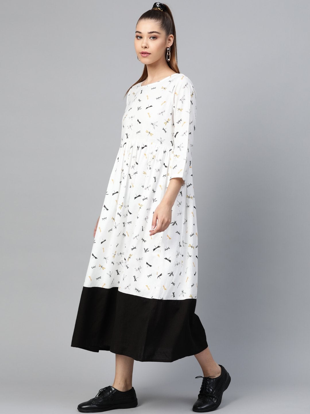 Women's White Drangonfly Print Gathered Dress - SASSAFRAS