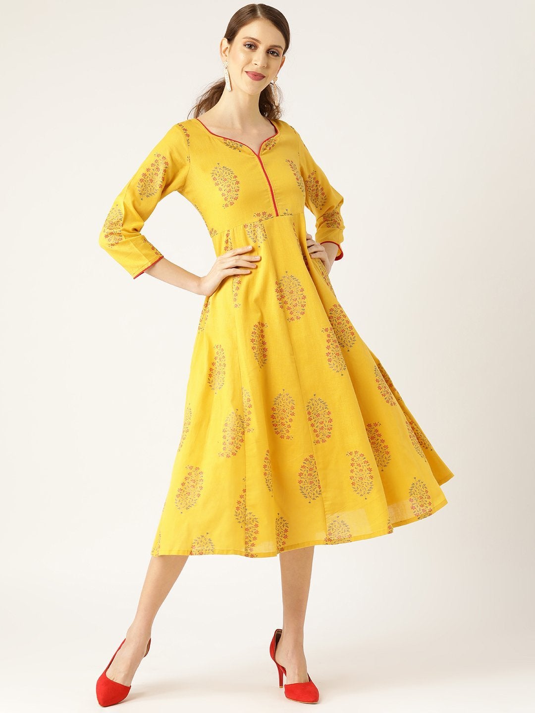 Women's Mustard Foil Print Sweetheart Neck Dress - SASSAFRAS