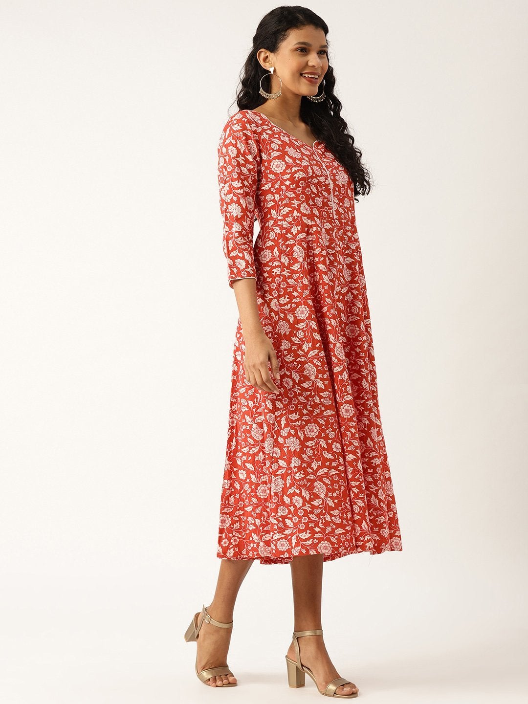 Women's Red Floral Sweetheart Neck Flared Midi Dress - SASSAFRAS