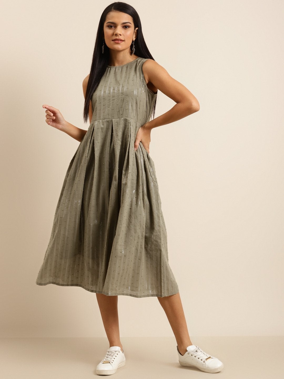 Women's Olive Sleeveless Box Pleated Dress