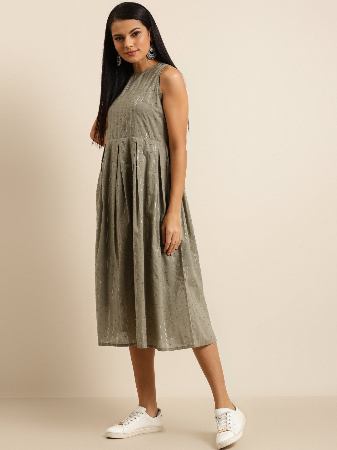 Women's Olive Sleeveless Box Pleated Dress