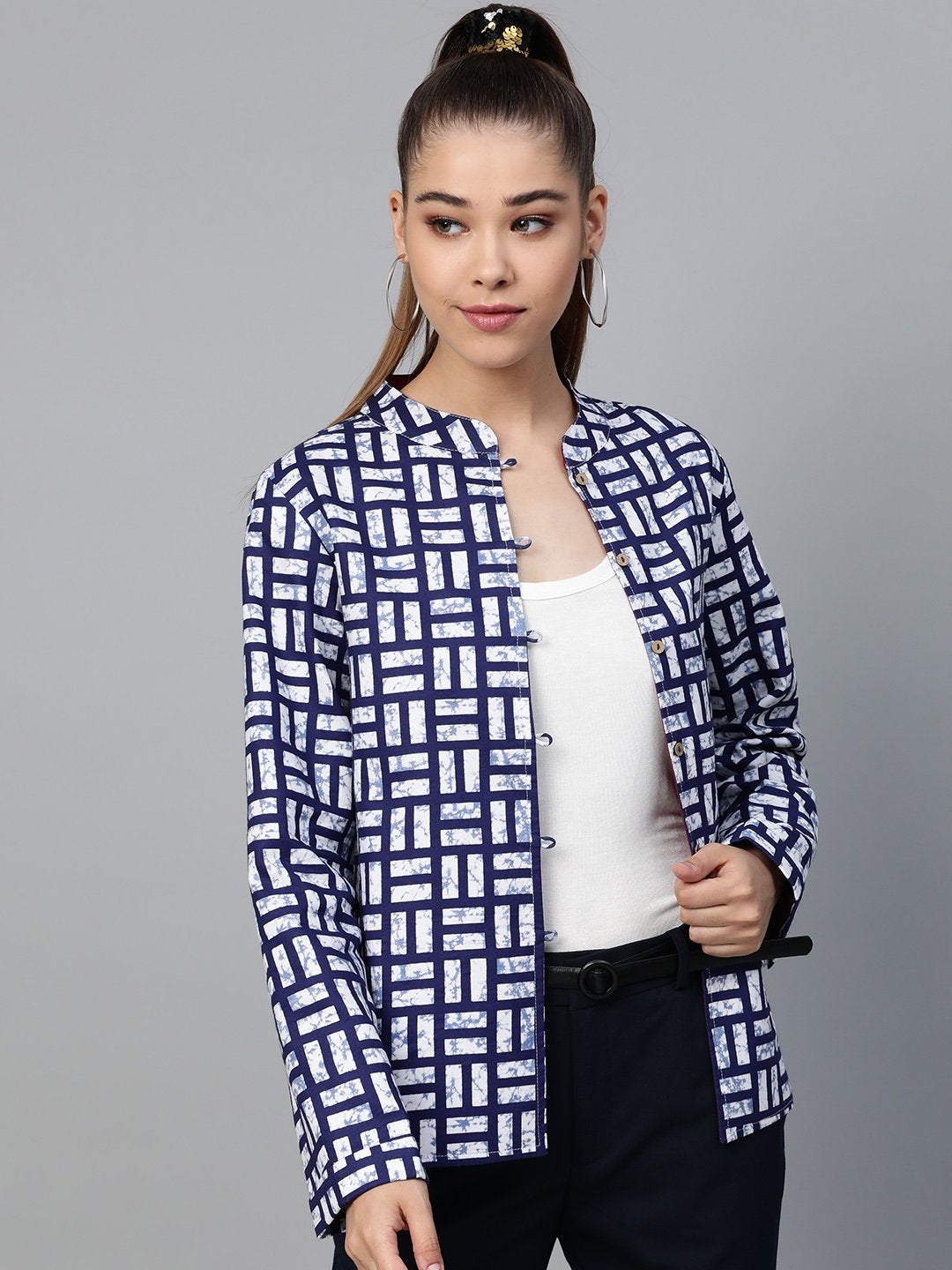 Women's Navy Geo Print Buttoned Ethnic Jacket - SASSAFRAS