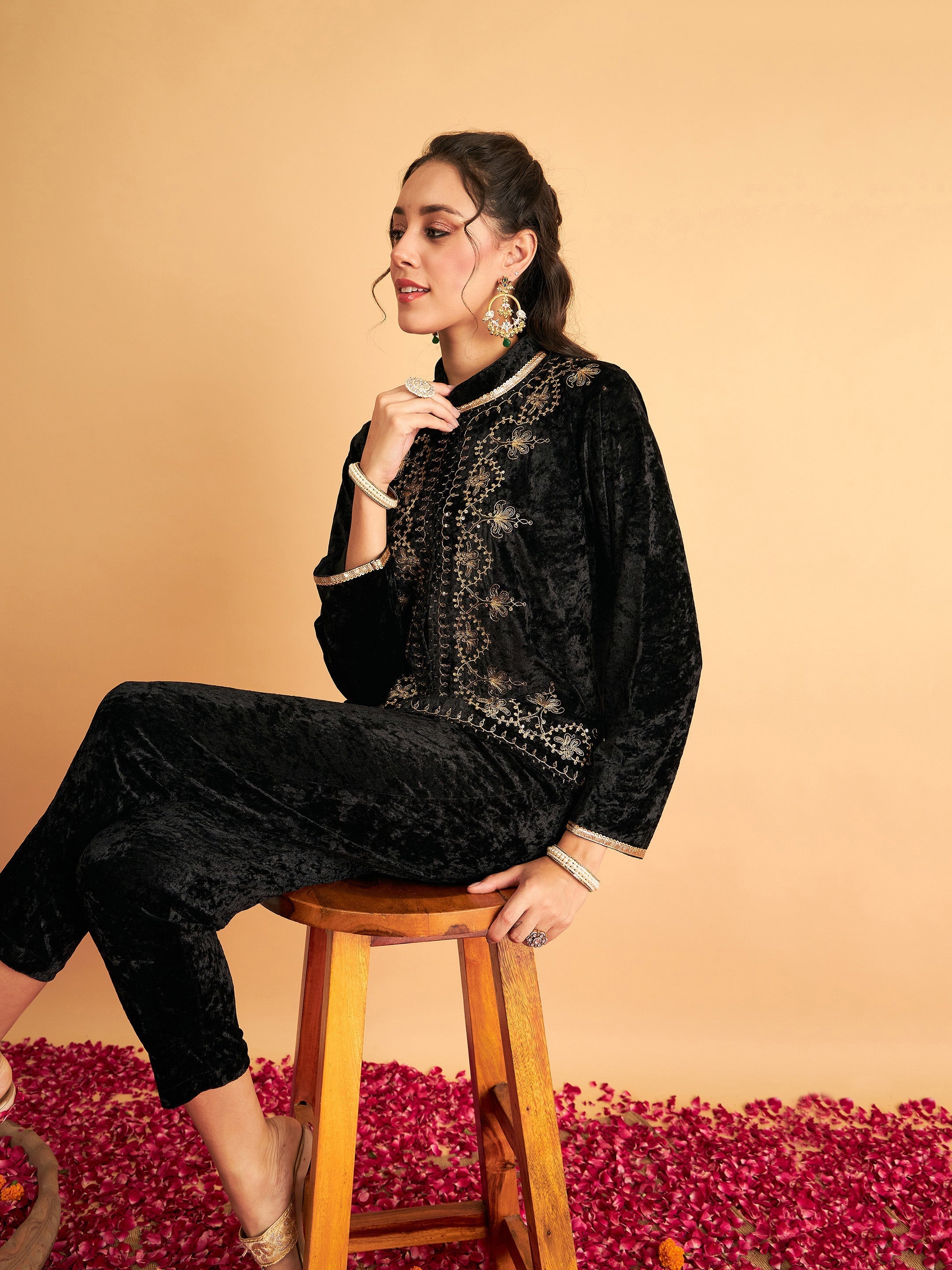 Women's Black Velvet Front Embroidered Jacket - Lyush