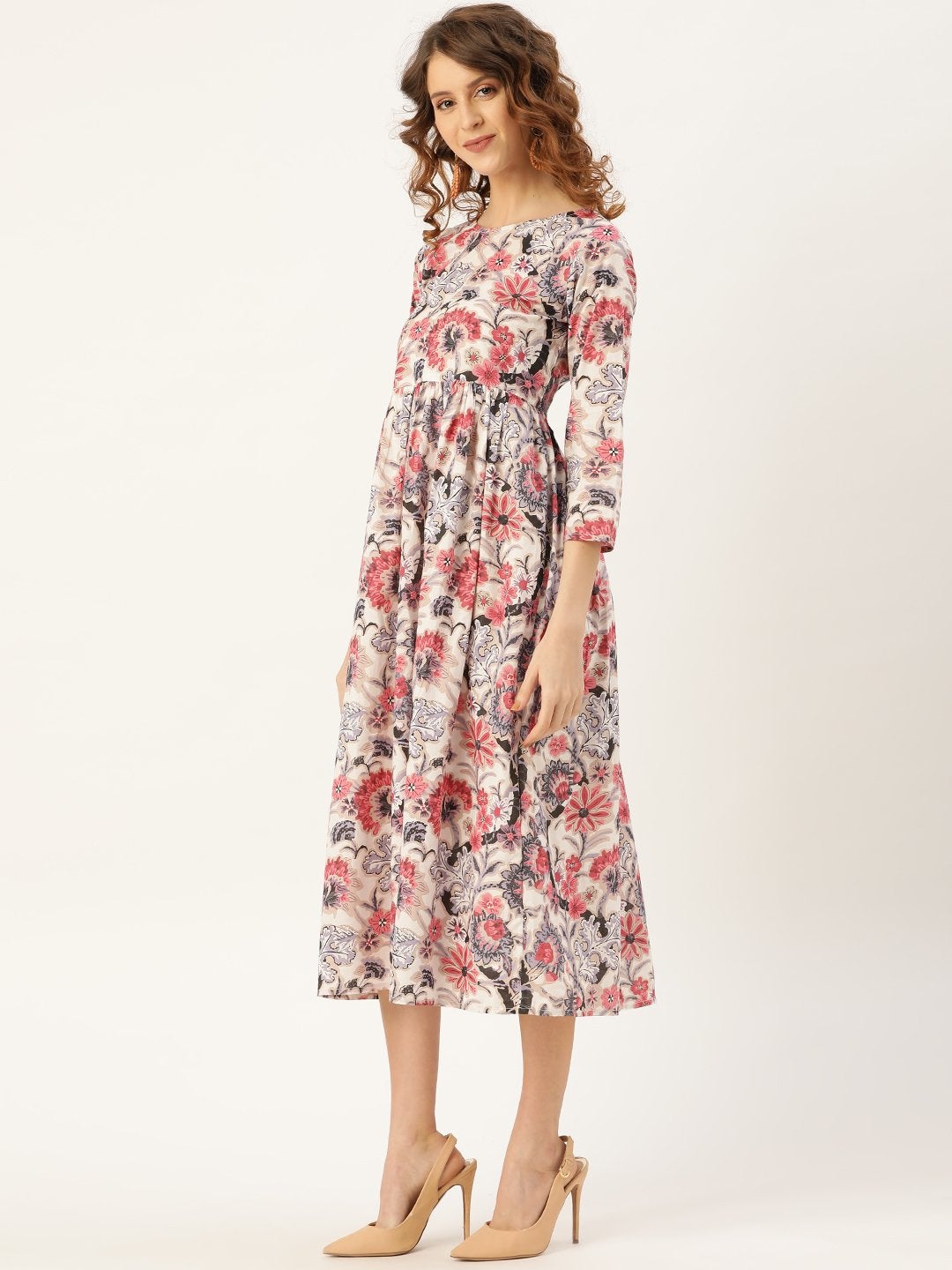 Women's Off-White Floral Gathered Midi Kurta Dress - SASSAFRAS