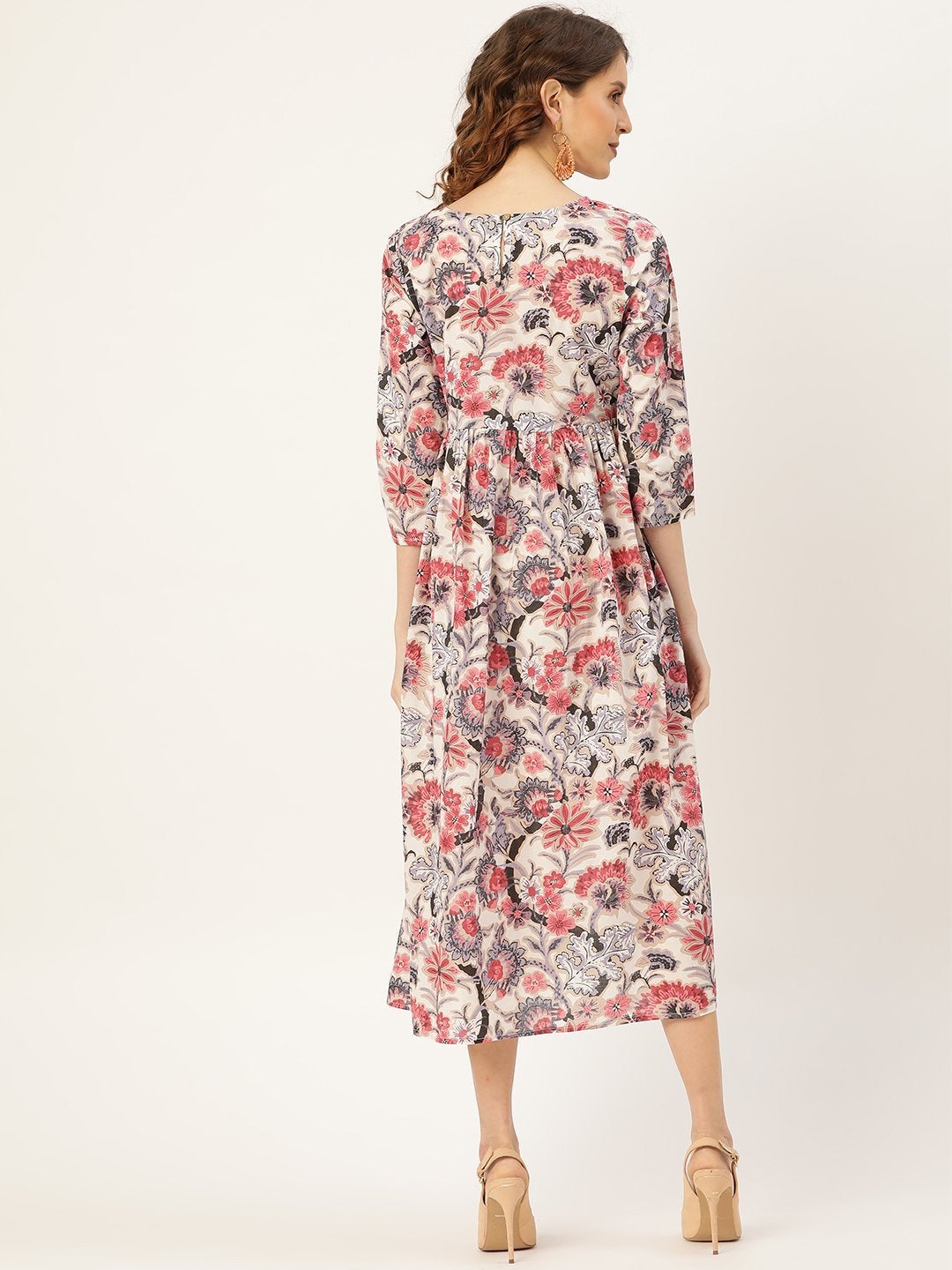 Women's Off-White Floral Gathered Midi Kurta Dress - SASSAFRAS