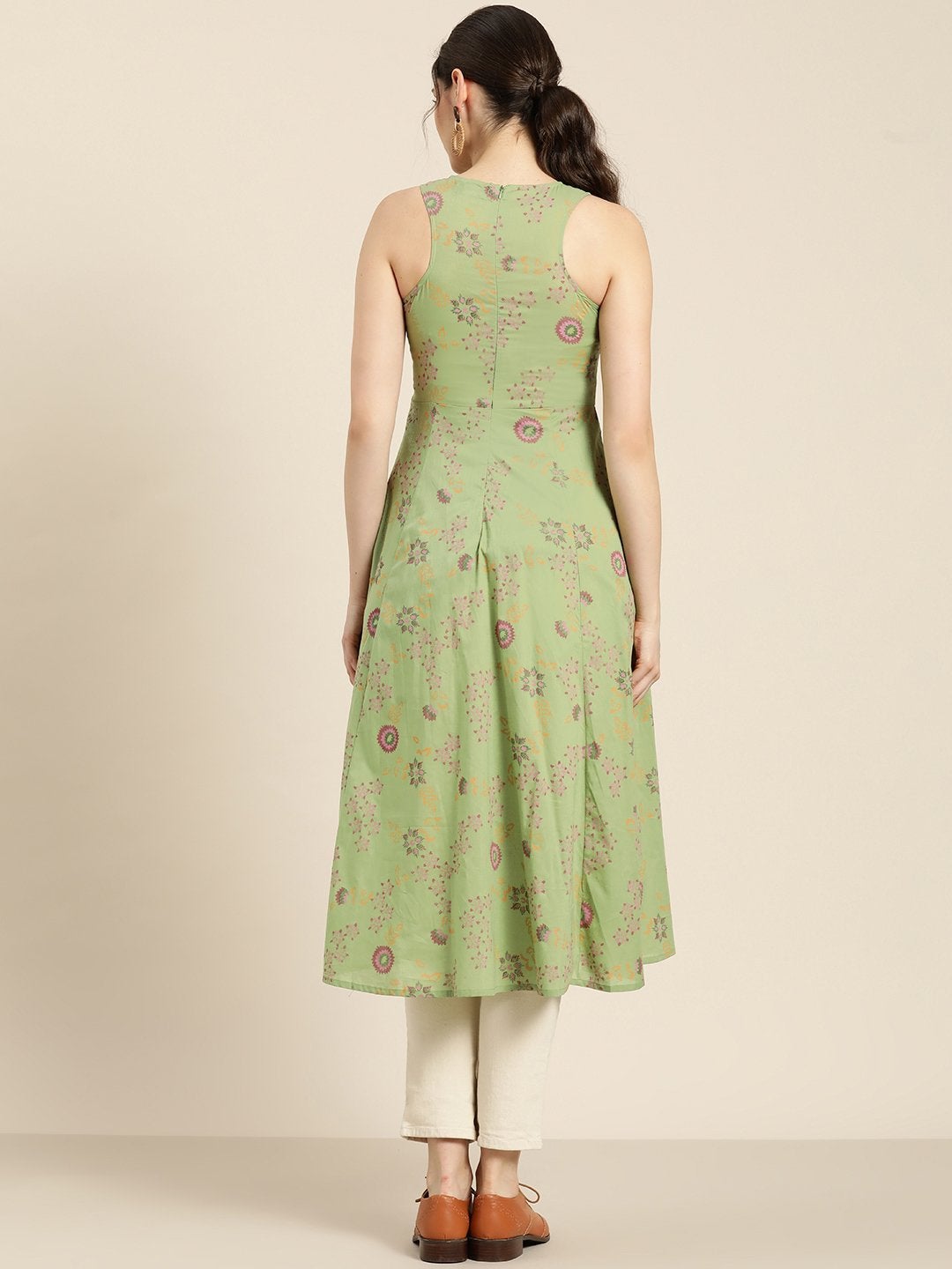 Women's Green Printed Sleeveless Kurta - SHAE