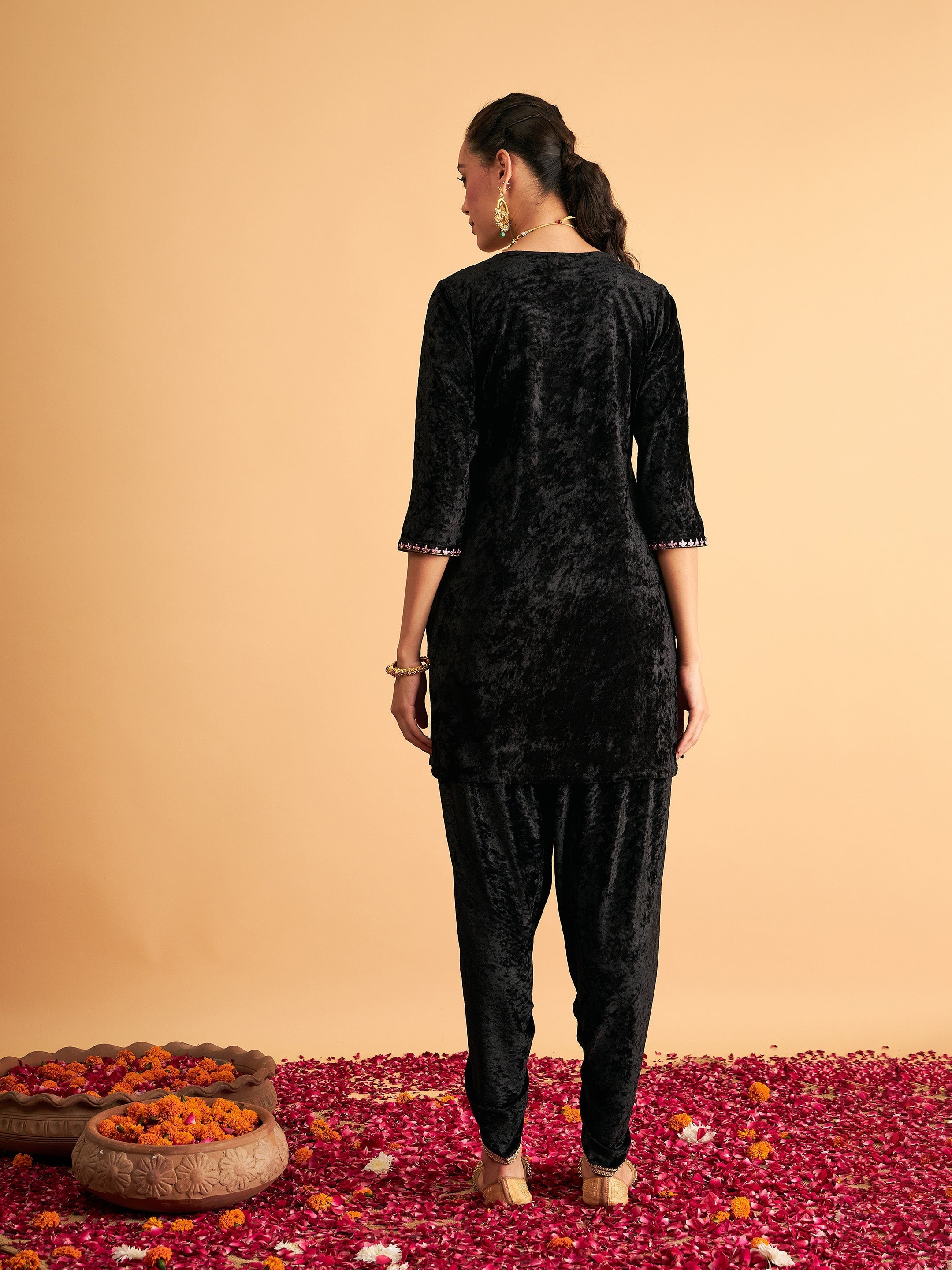 Women's Black Velvet Front Yoke Embroidered Short Kurta - Lyush