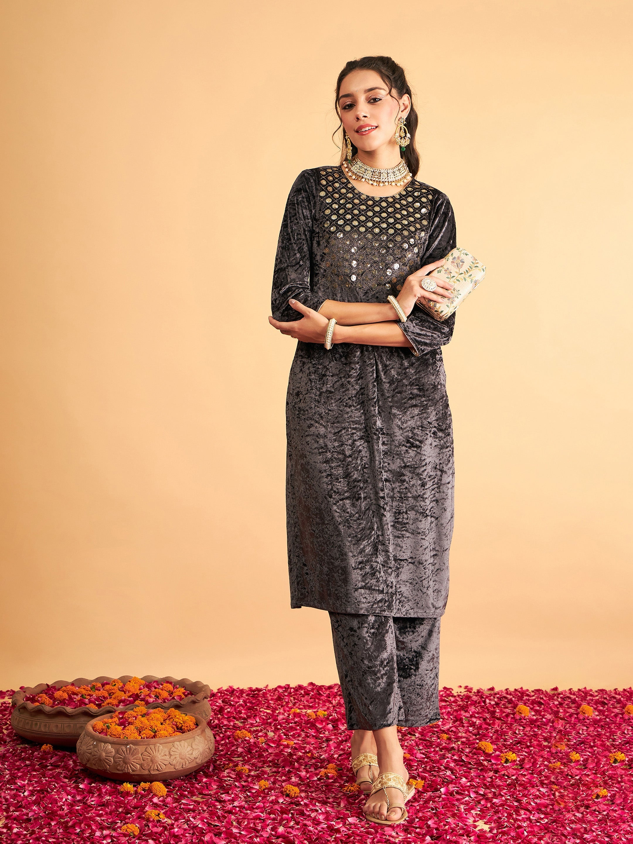 Women's Grey Velvet Front Embroidered Straight Kurta - Lyush