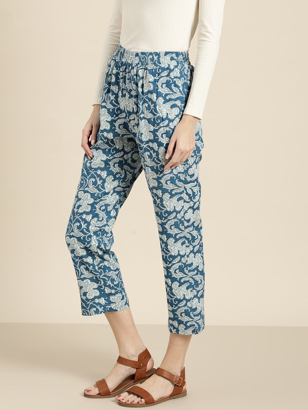 Women's Blue Floral Straight Pants - SASSAFRAS