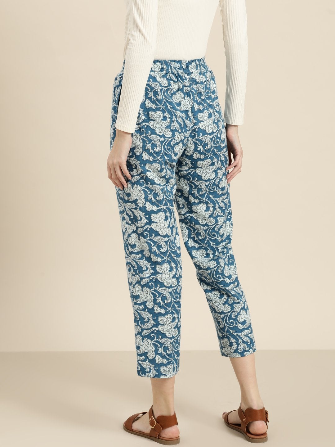 Women's Blue Floral Straight Pants - SASSAFRAS