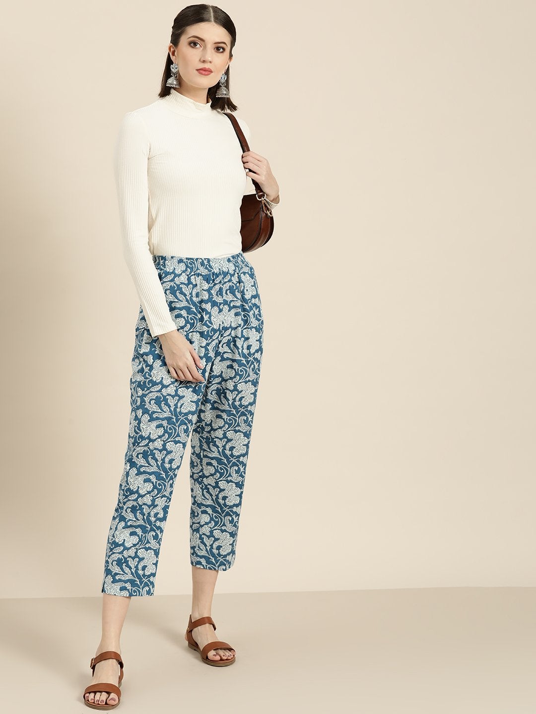 Women's Blue Floral Straight Pants - SASSAFRAS