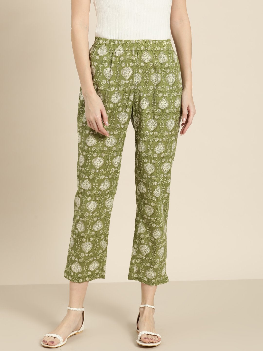 Women's Green Floral Straight Pants - SASSAFRAS