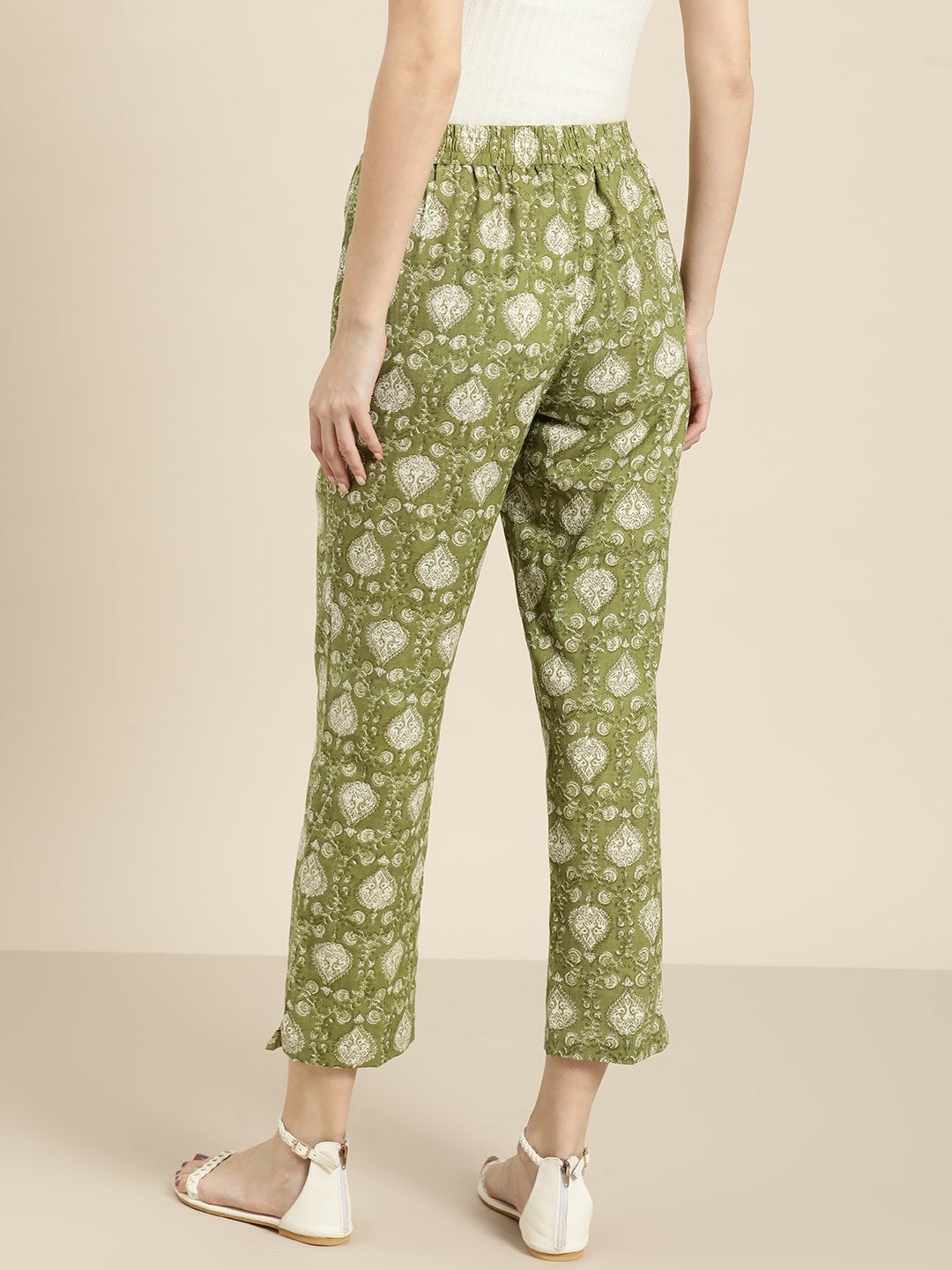 Women's Green Floral Straight Pants - SASSAFRAS