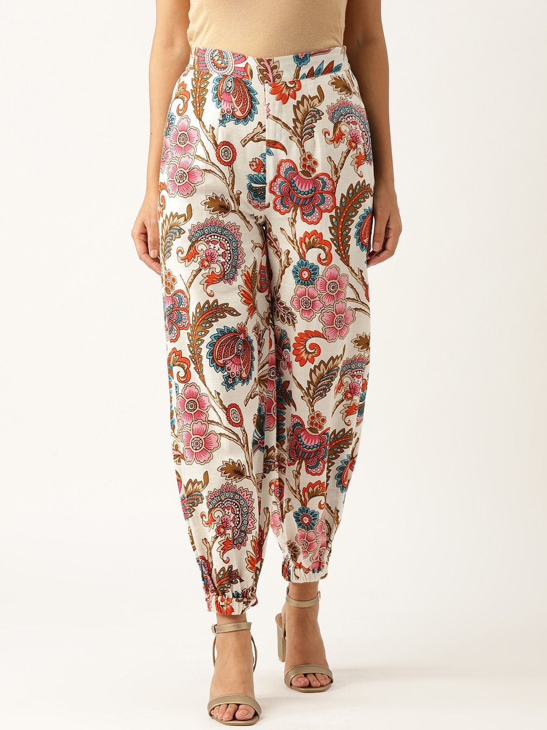 Women's Off White Floral Cuffed Pants - SASSAFRAS