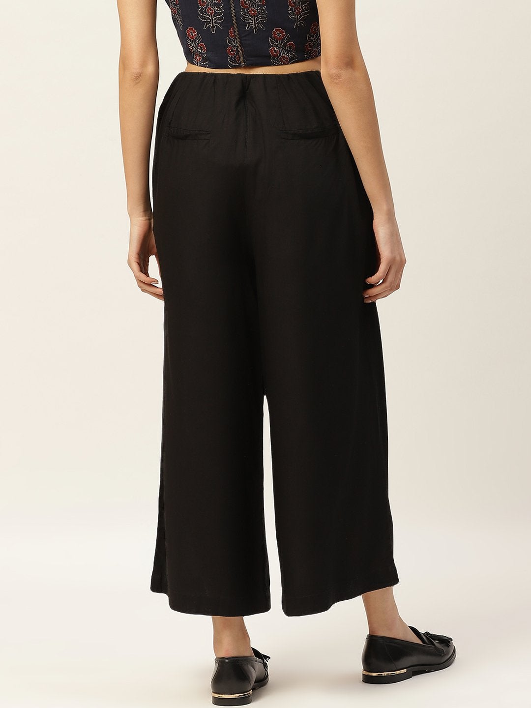 Women's Black Front Button Pleated Culottes - SASSAFRAS