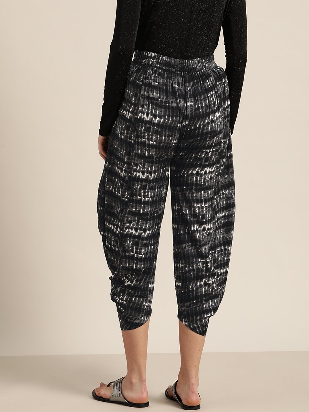 Women's Black Shibori Print Dhoti Pants - SHAE