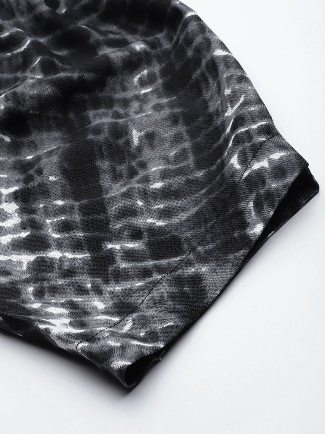 Women's Black Shibori Print Dhoti Pants - SHAE