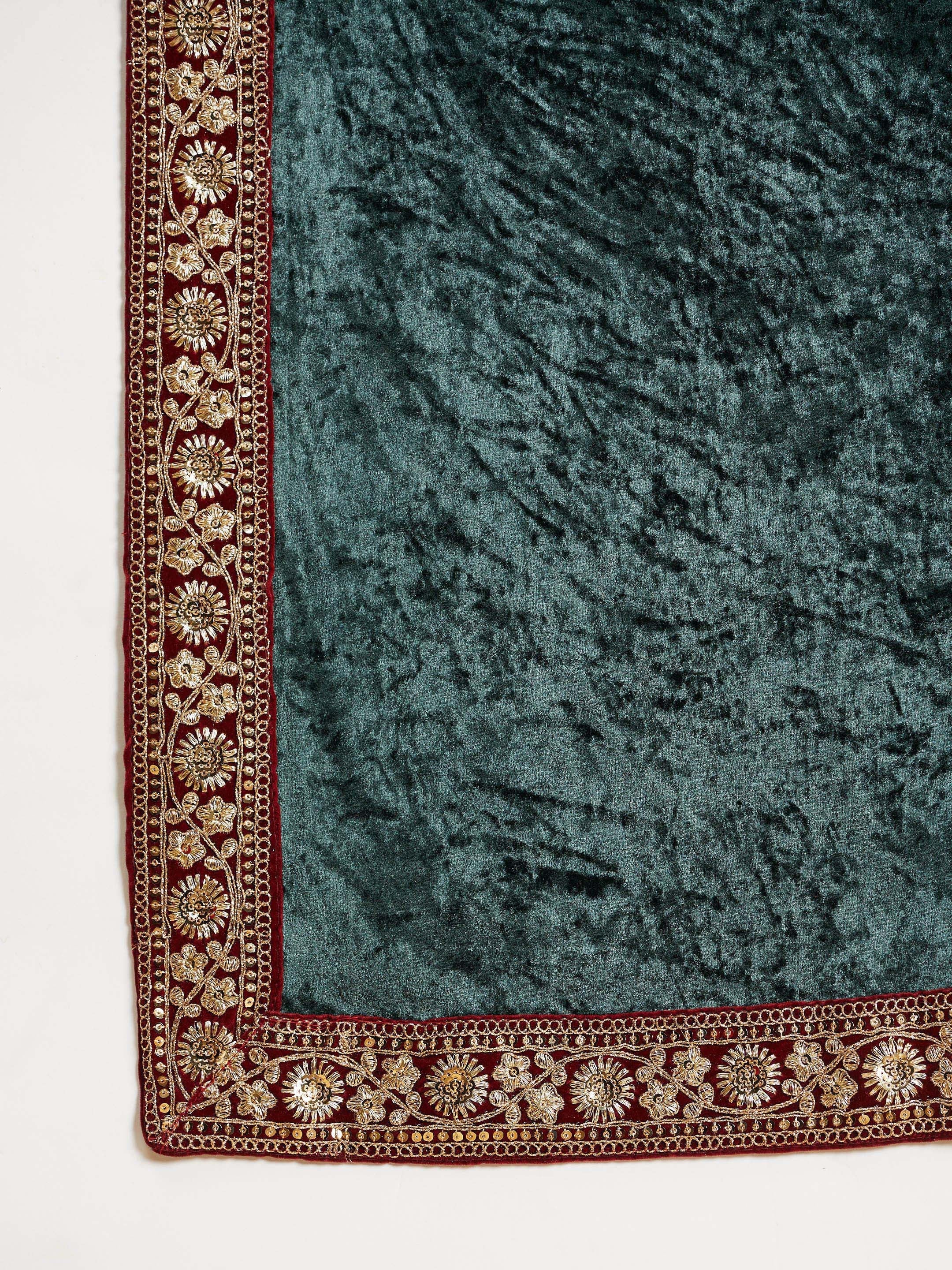 Women's Emerald Velvet Lace Detail Dushala - Lyush – Trendia