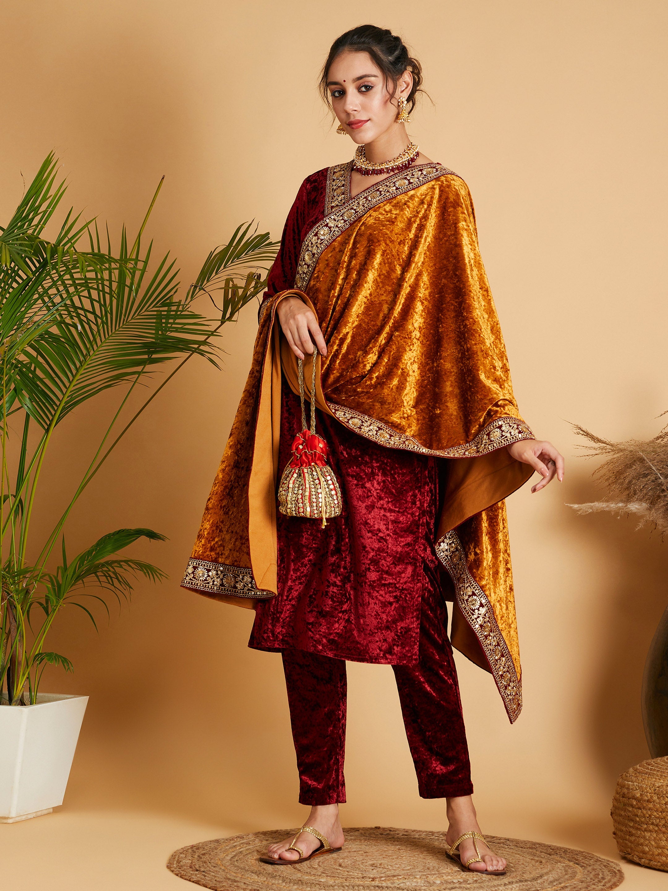 Women's Mustard Velvet Lace Detail Dushala - Lyush