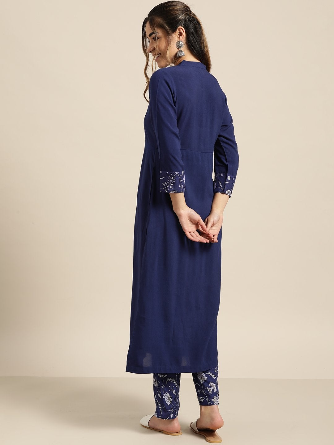 Women's Navy Yoke Kurta With Floral Pants