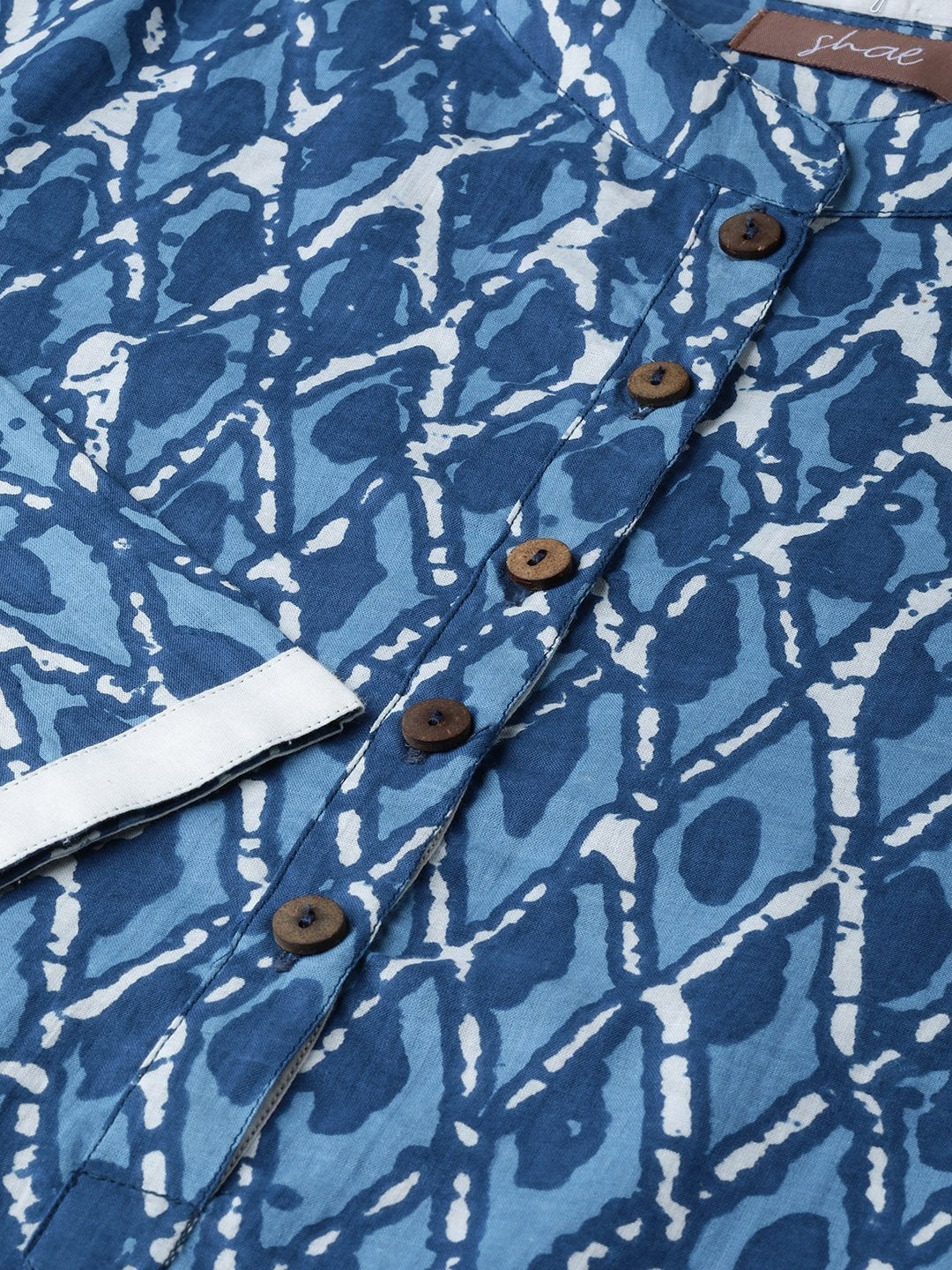 Women's Blue Printed Kurta With White Pants - SHAE