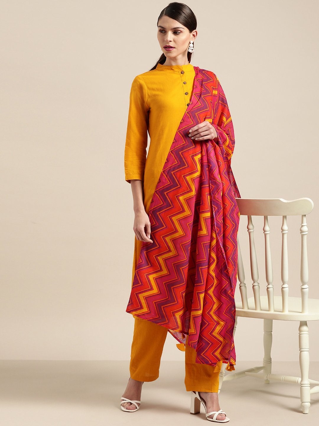 Women's Yellow Kurta With Yellow Pants And Printed Chevron Dupatta