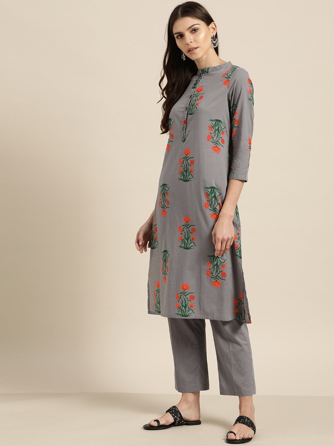 Women's Grey Floral Kurta With Grey Pants - SHAE