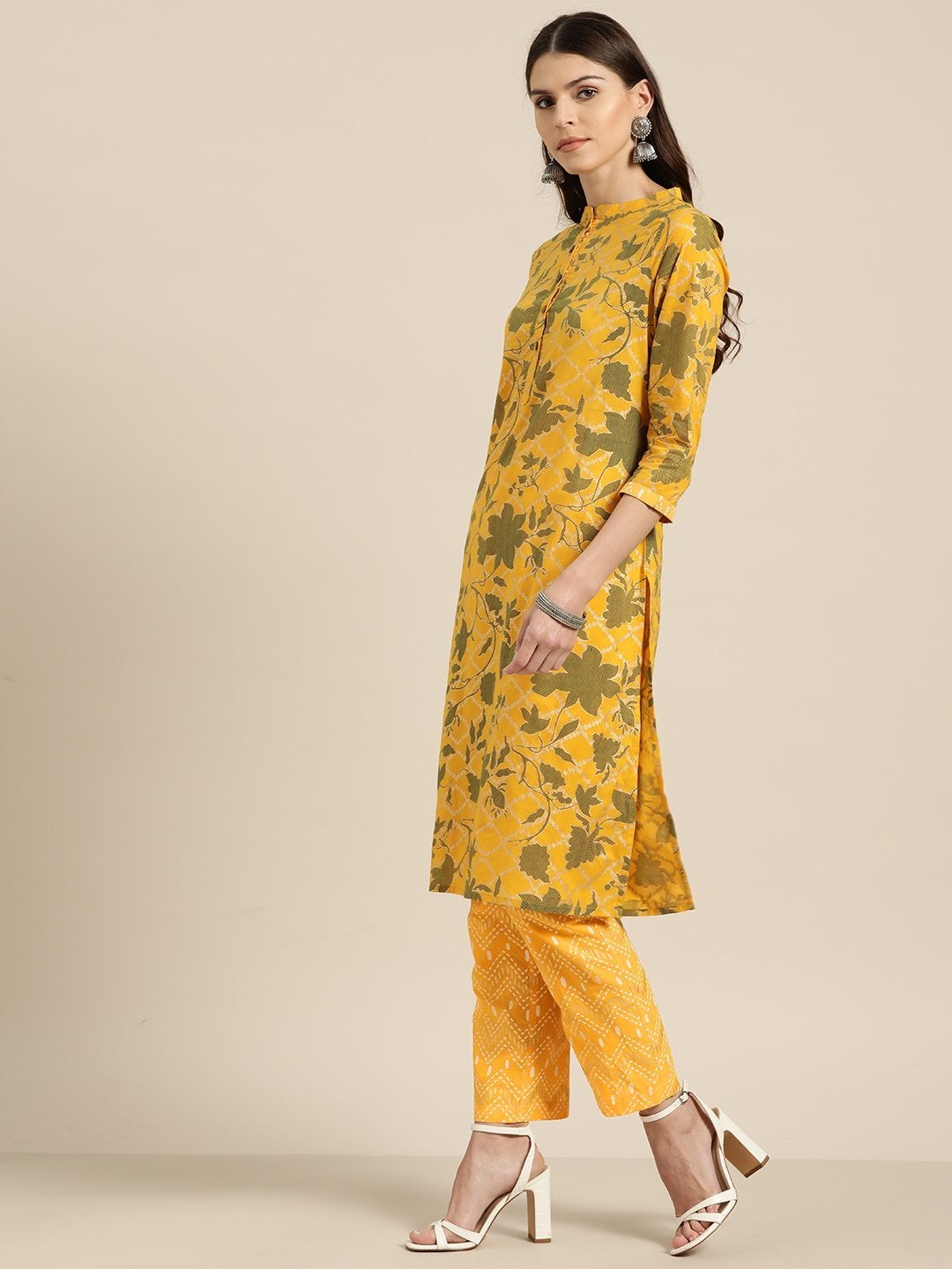 Women's Mustard Foil Kurta With Yellow Chevron Foil Pant