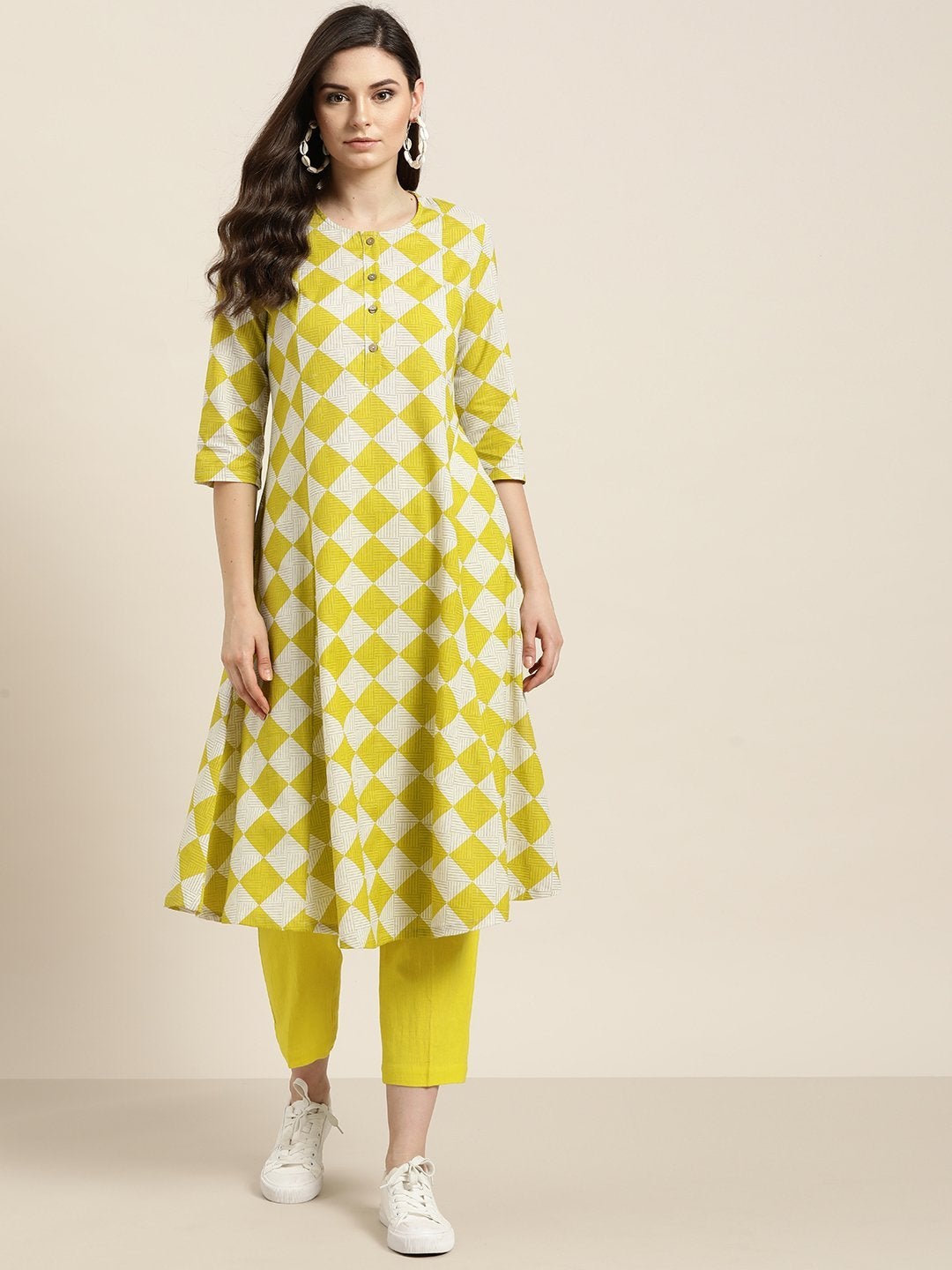 Women's Green Geo A-Line Kurta With Green Pants - SHAE