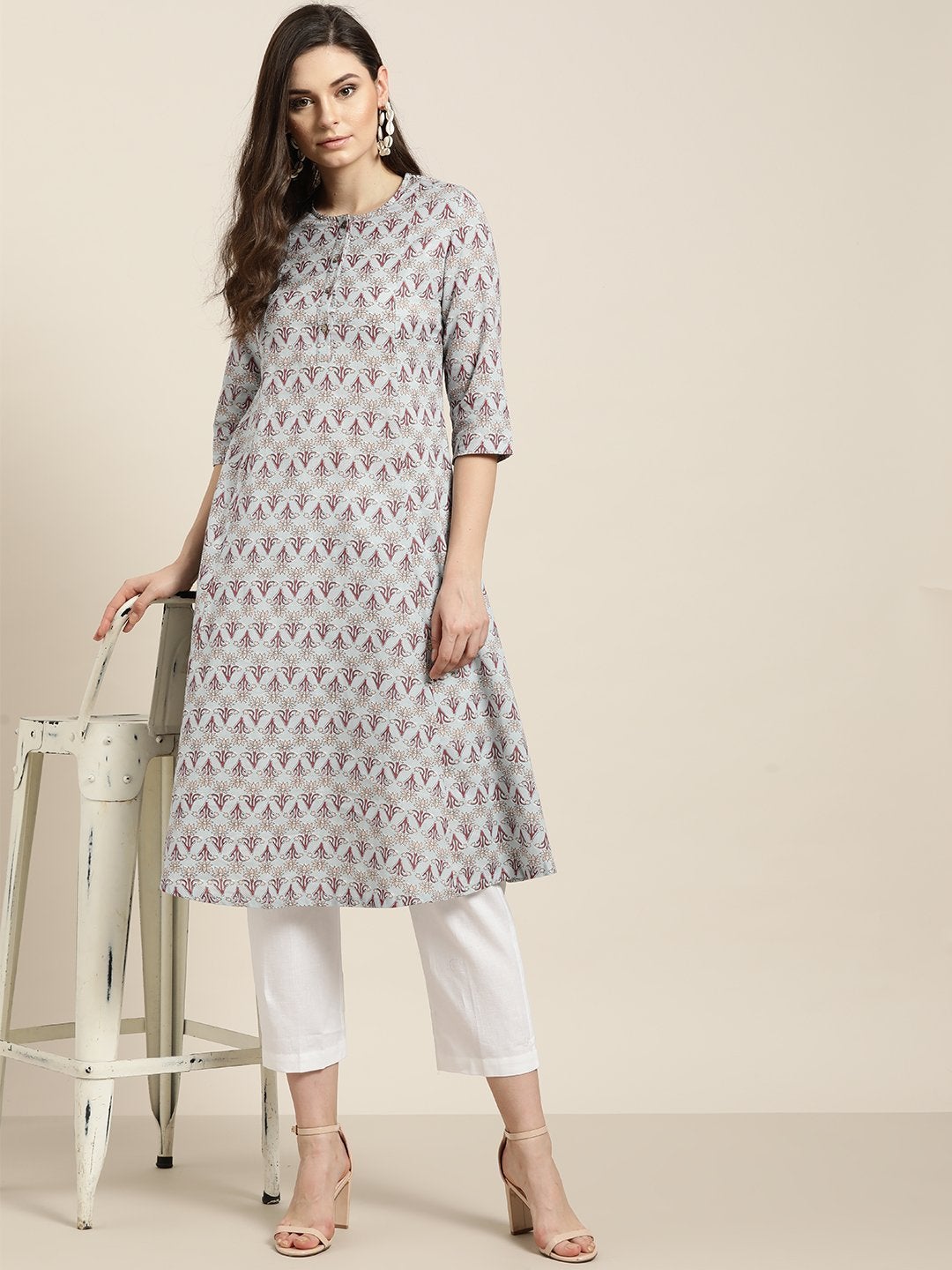 Women's Blue Floral A-Line Kurta With White Pants