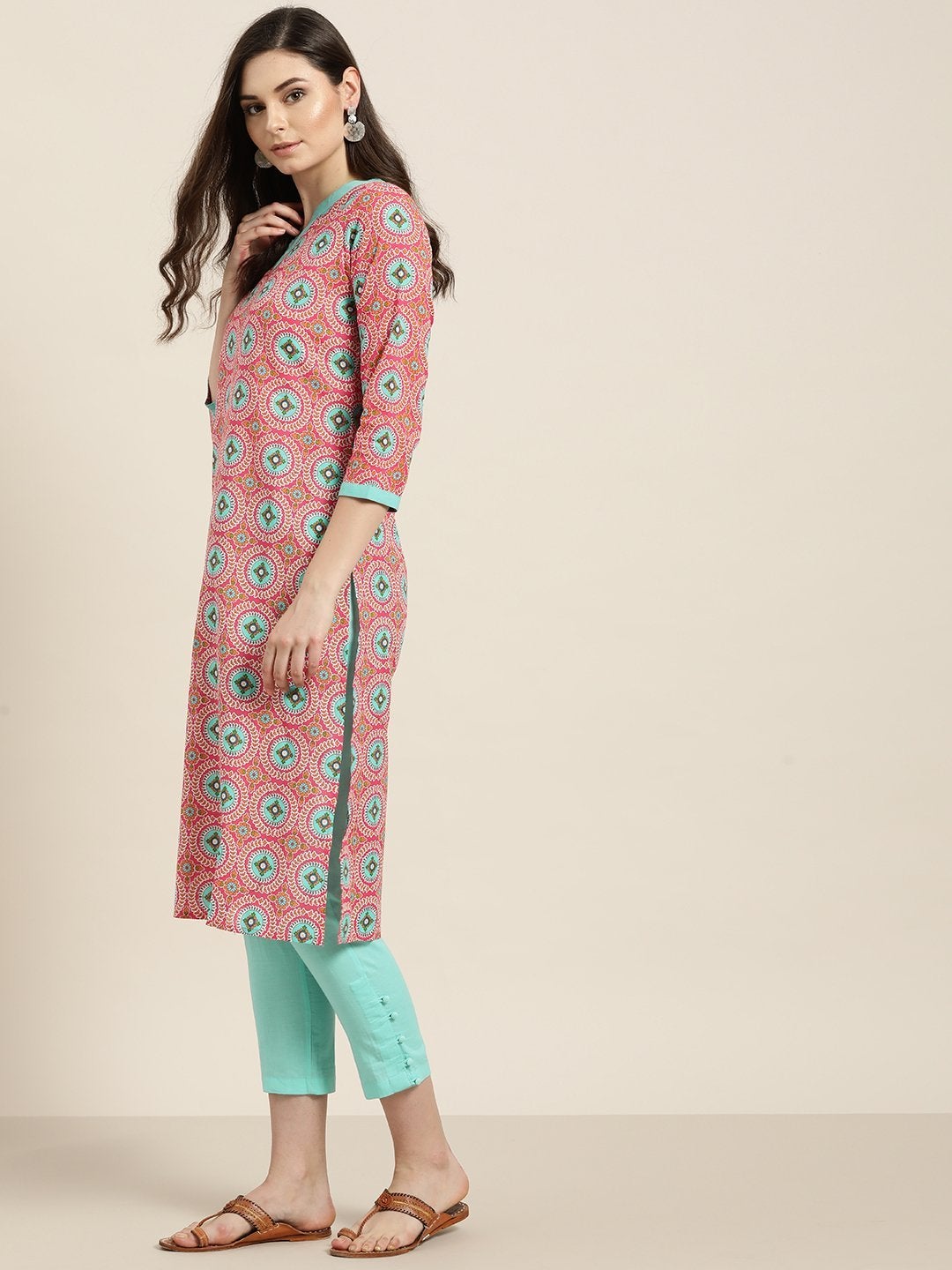 Women's Pink Floral V-Neck Kurta With Aqua Pencil Pants